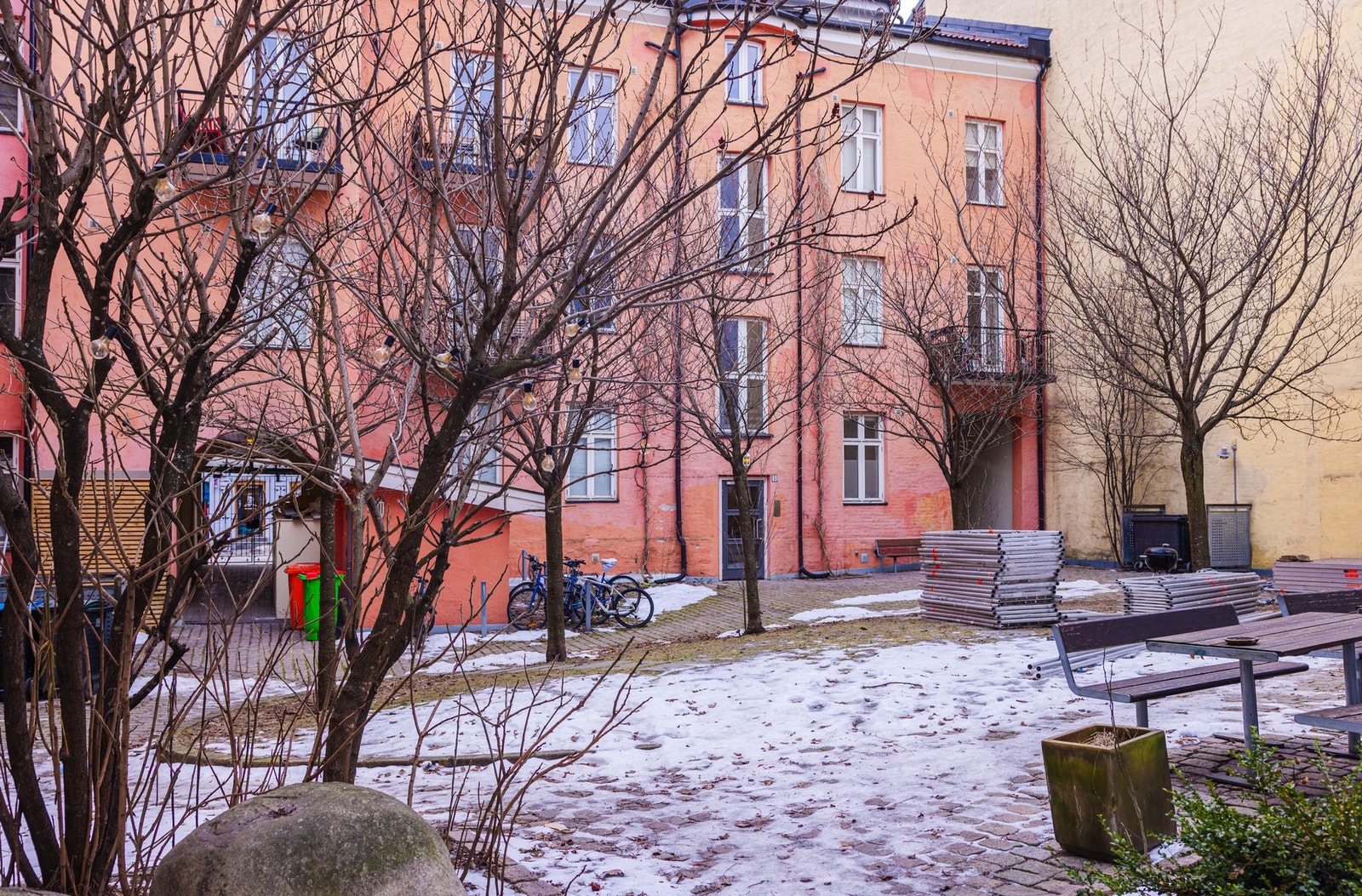 Klassisk arkitektur i et område i utvikling. Galleribilde