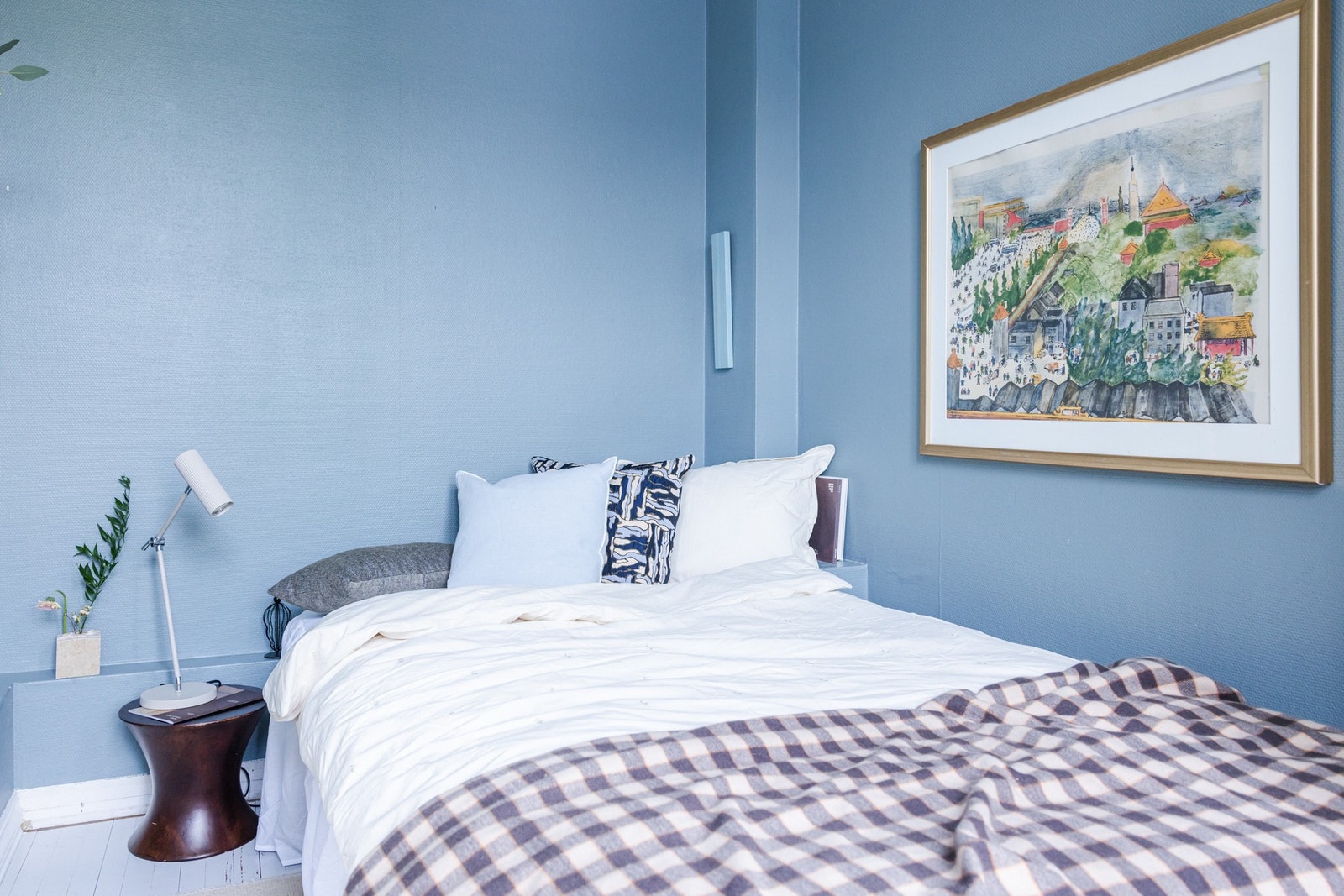 Leiligheten har to adskilte soverom - ideelt for par, hjemmekontor eller barnerom. Galleribilde