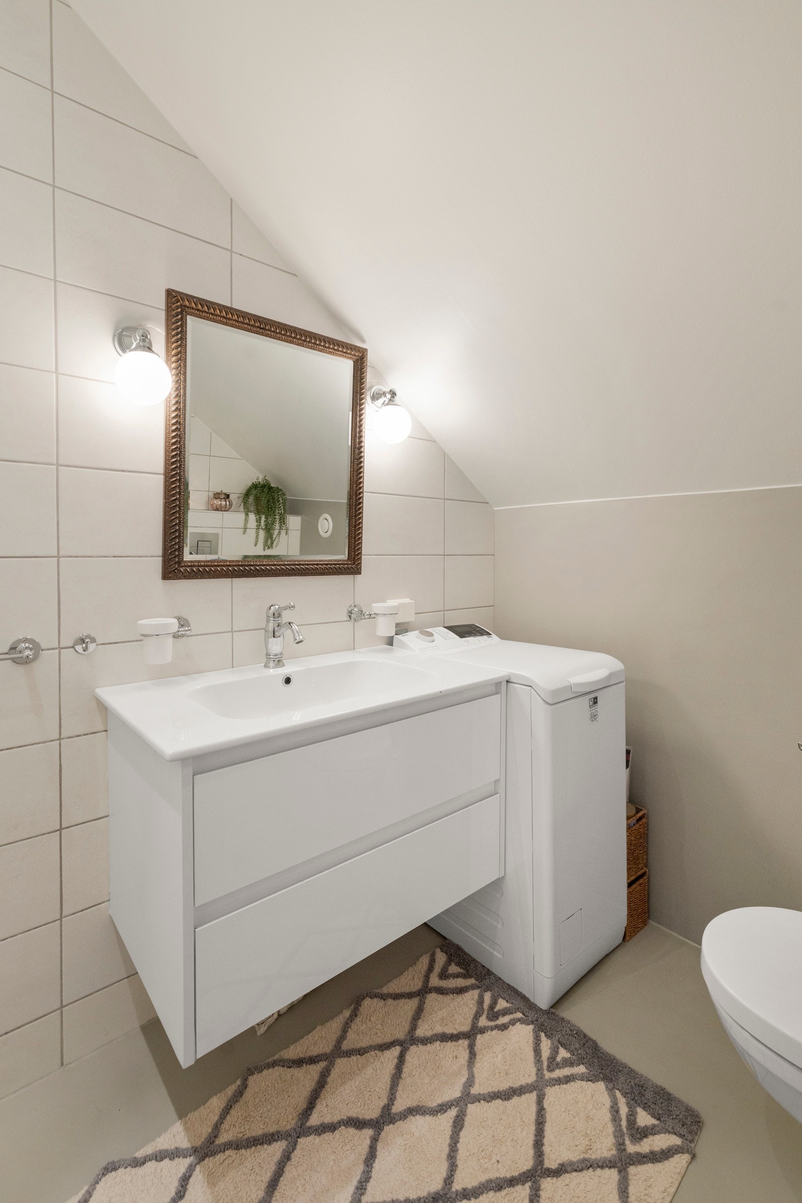 Bad fra 2018 med moderniserte overflater i 2023. Galleribilde