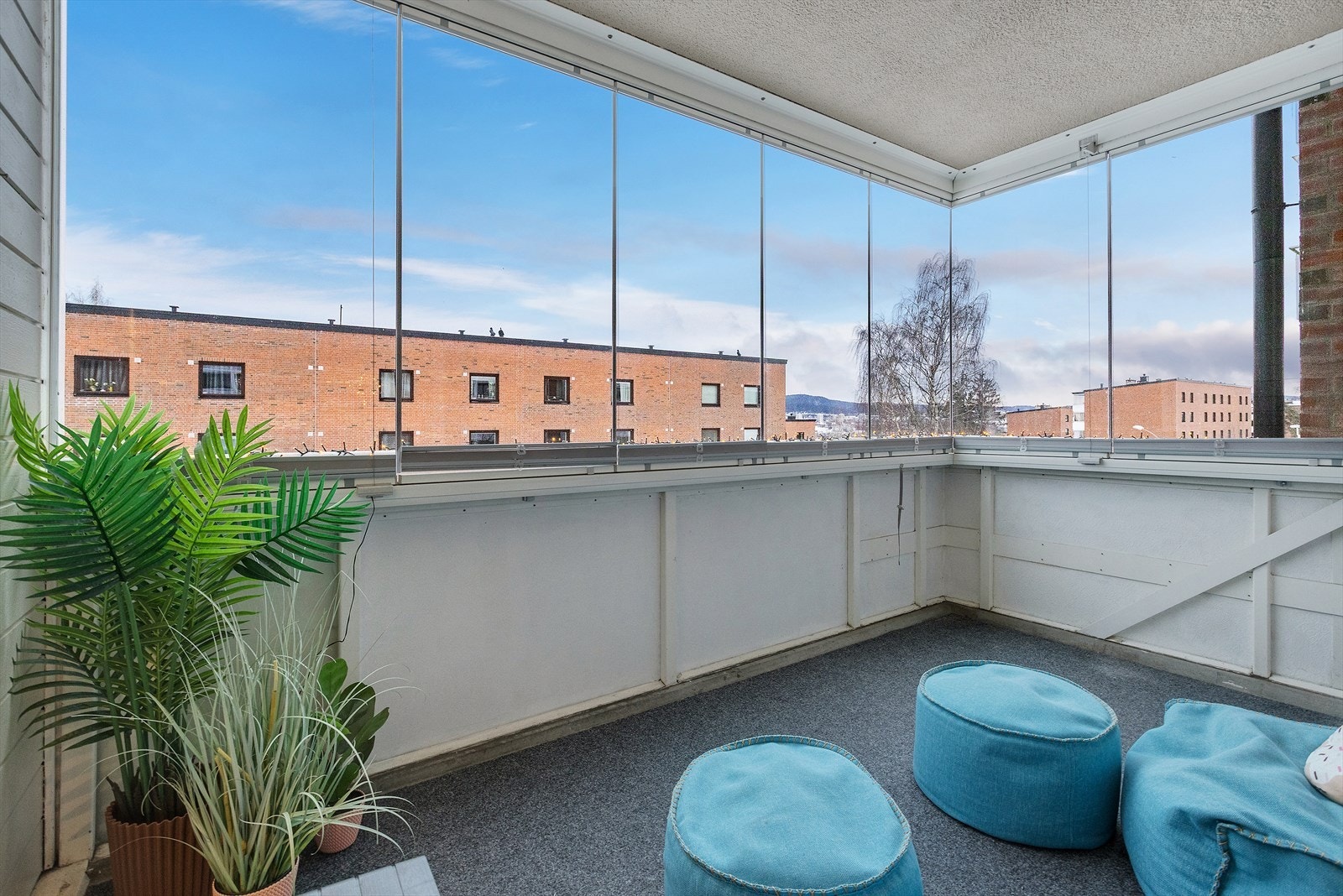 Romslig balkong på 9m² Galleribilde