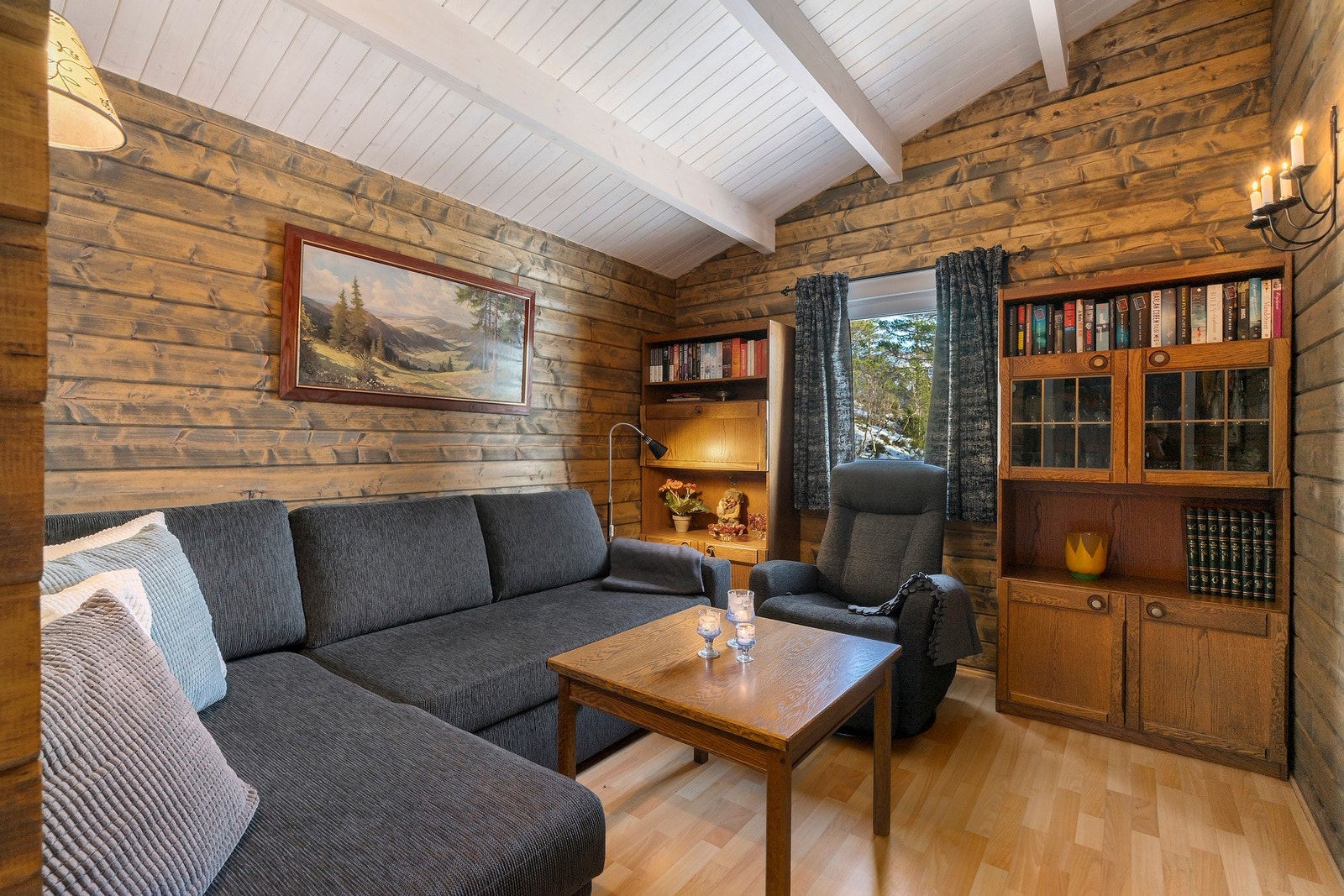 Stue/soverom Galleribilde