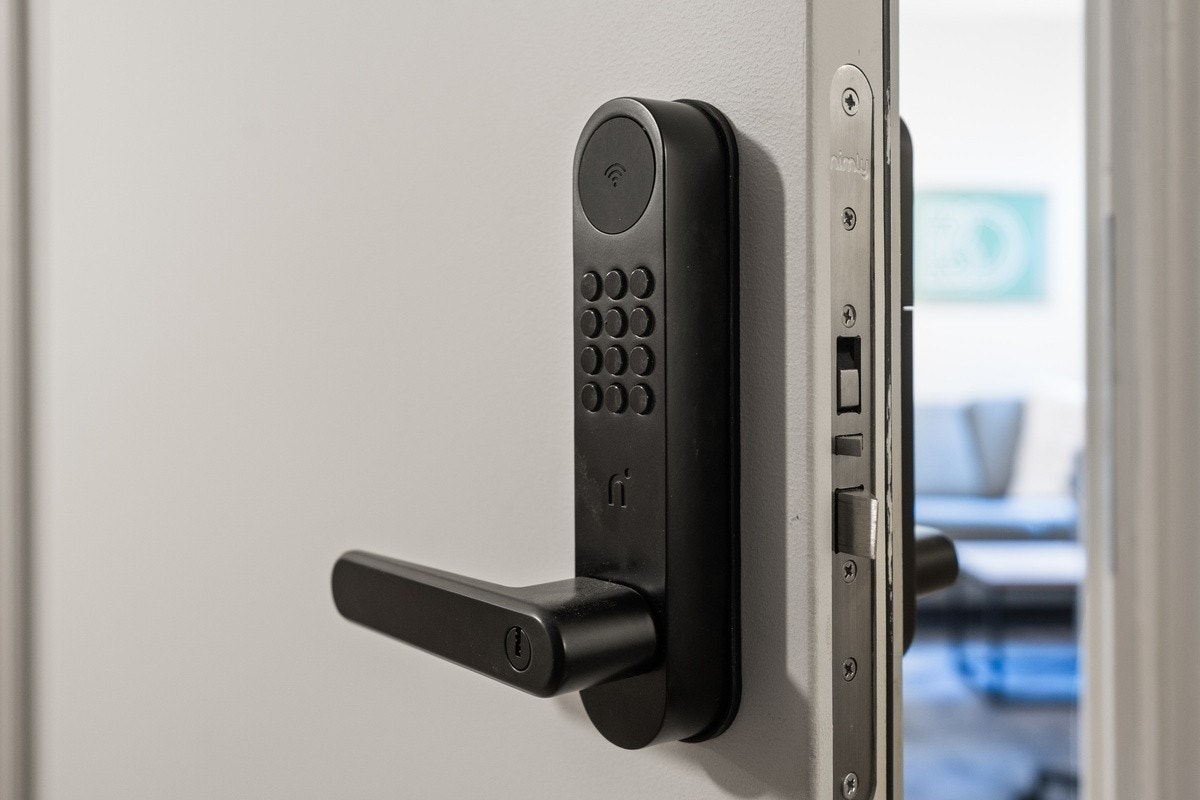 Alle leilighetene er utstyrt med kodelås for inngang Galleribilde