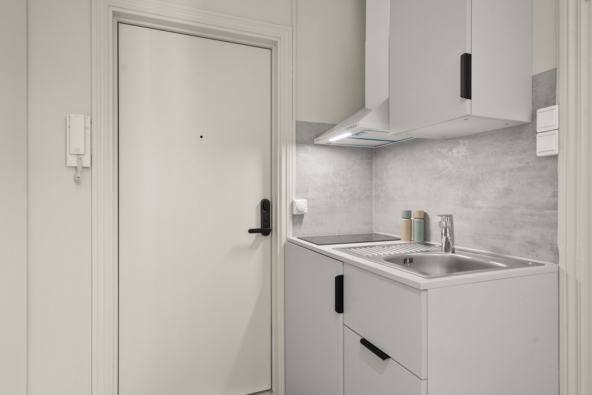 Det er et lite kjøkken på hvert rom Galleribilde