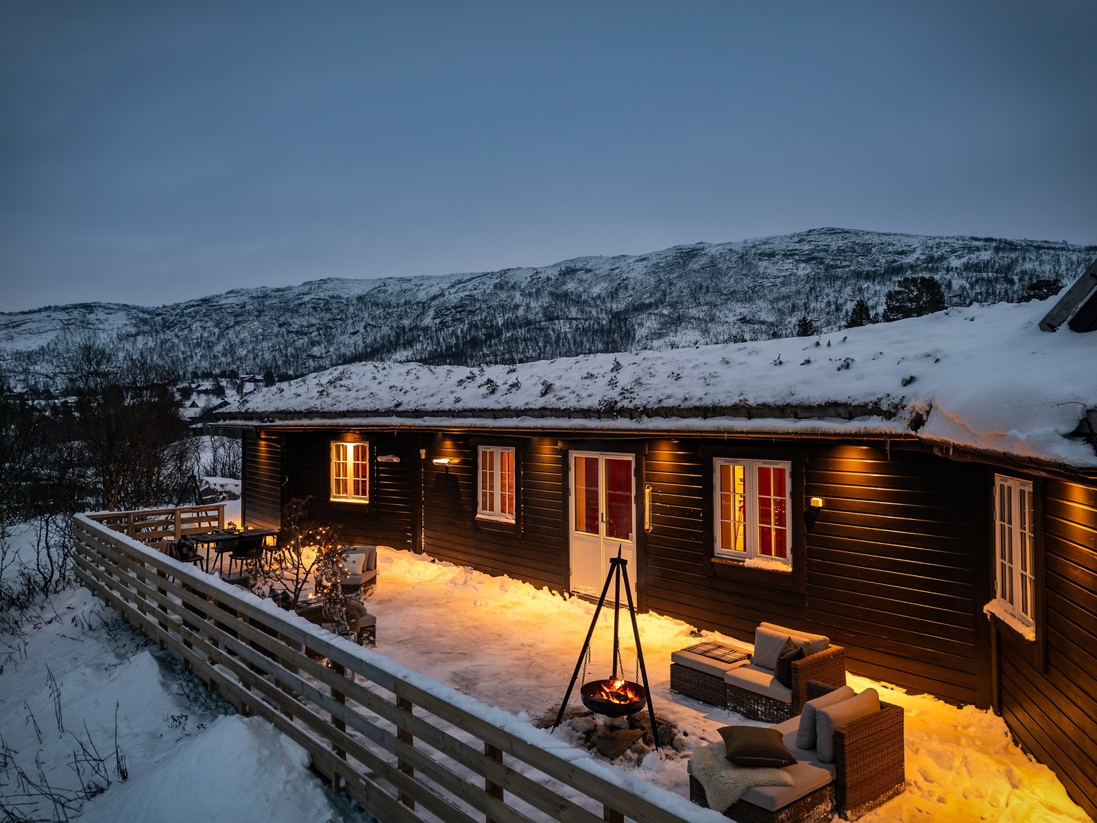 Hytten befinner seg i et attraktivt hytteområde, like ved "porten" til Hardangervidda. Galleribilde