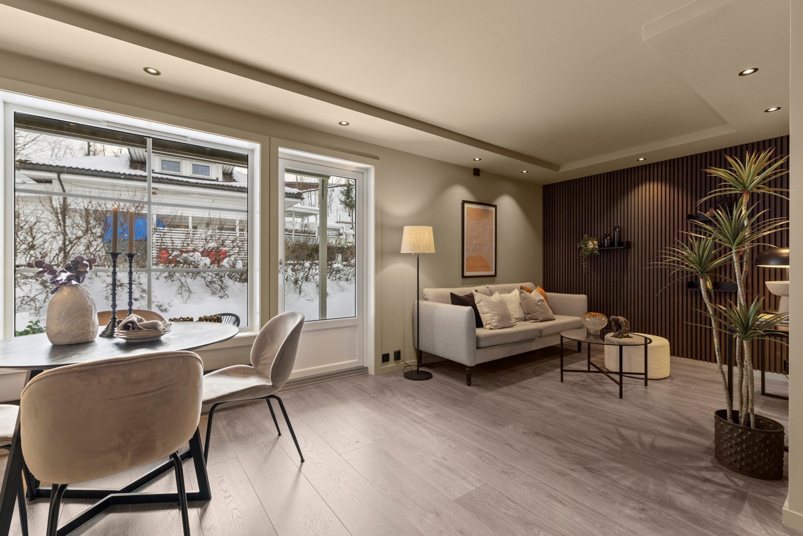 Velkommen til Henrik Sørensens veg 24 som er en lekker 2-roms leilighet. Leiligheten ligger i Rælingen kommune, og har nærhet til både Lillestrøm og Strømmen. Galleribilde