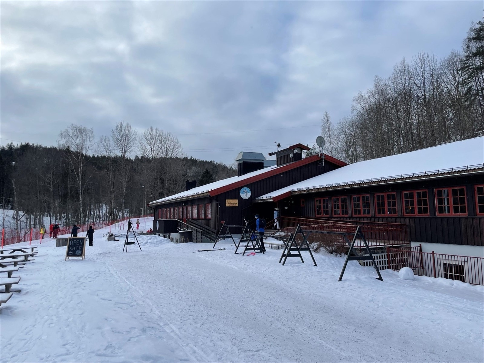 Skullerudstua er en markastue som ligger ved inngangen til Østmarka. Galleribilde