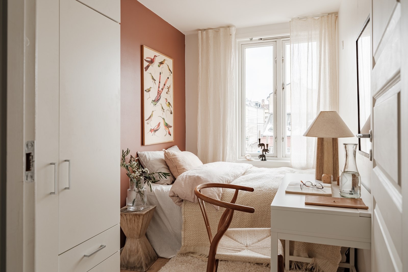 Det andre soverommet passer perfekt som barnerom, gjesterom eller kontor Galleribilde