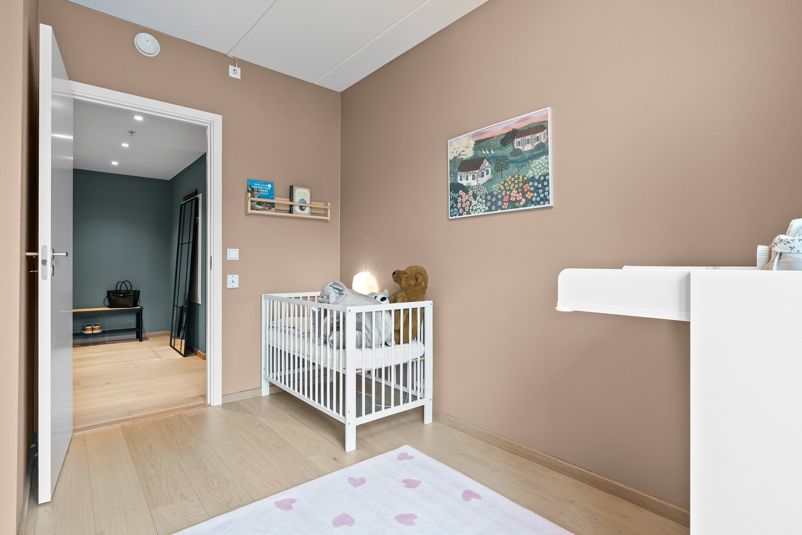 Stort og fint soverom passende for store og små Galleribilde