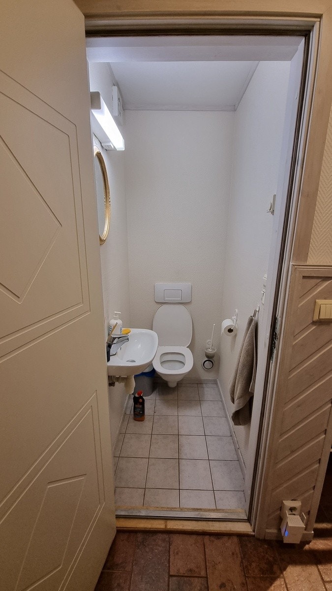 Separat toalett Galleribilde