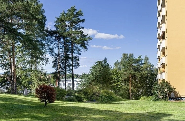 Uteområdet Galleribilde