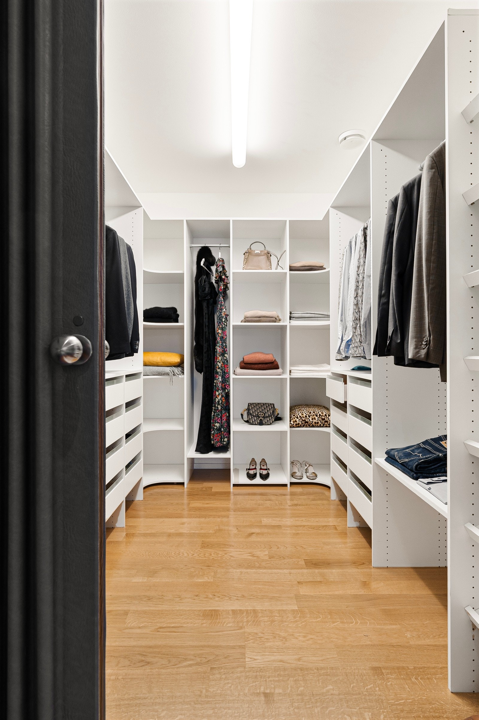 Garderoben som gjør morgenen enklere. Galleribilde