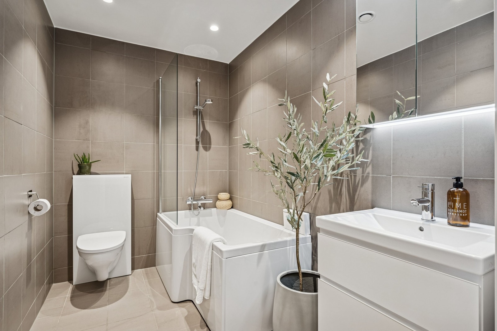 Bad 1.etg. Galleribilde