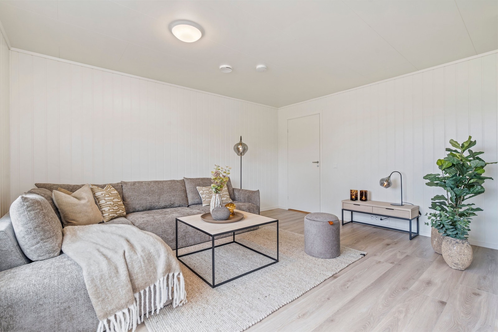 I underetasje er det kjellerstue som også kan benyttes som et ekstra soverom. Galleribilde