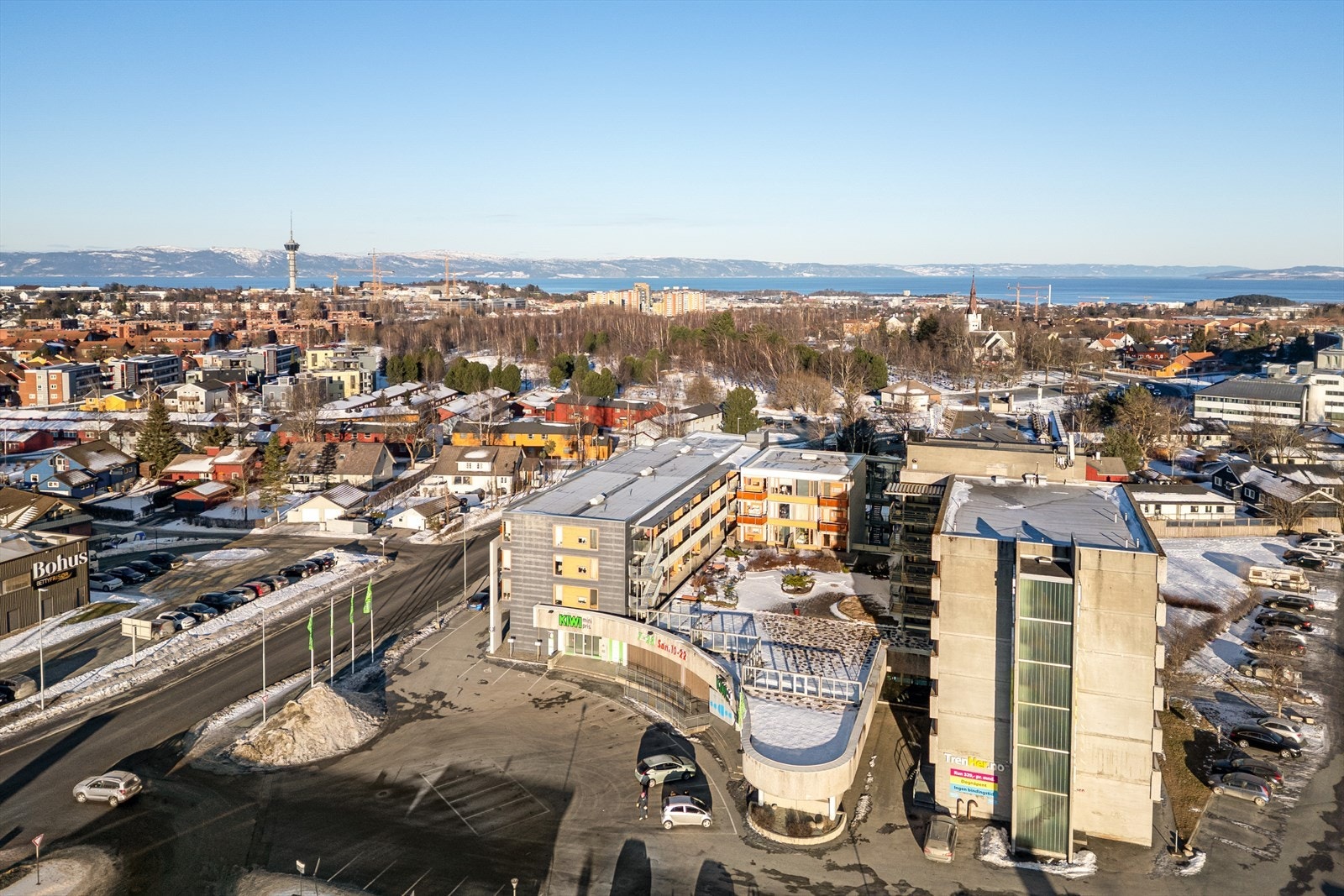 Velkommen til en hyggelig visningsopplevelse! Dersom oppsatt visningstidspunkt ikke passer ta kontakt med megler på tlf. 906 56 880. Galleribilde