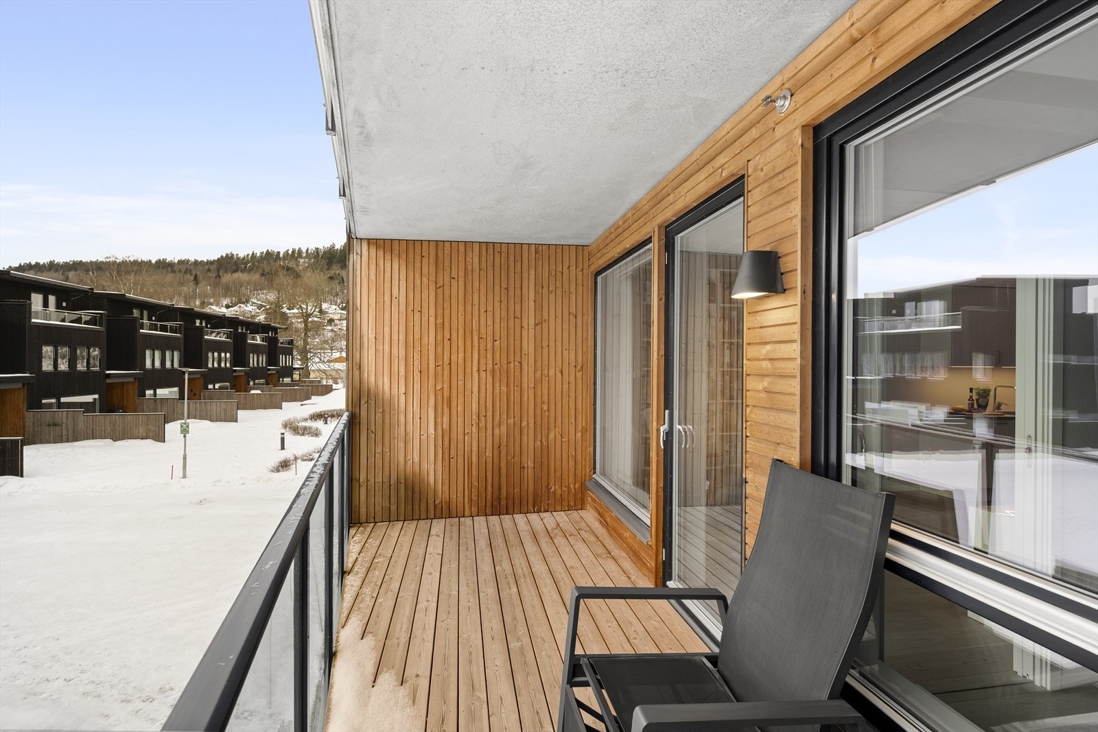 Balkongen er på 9 kvm. Galleribilde