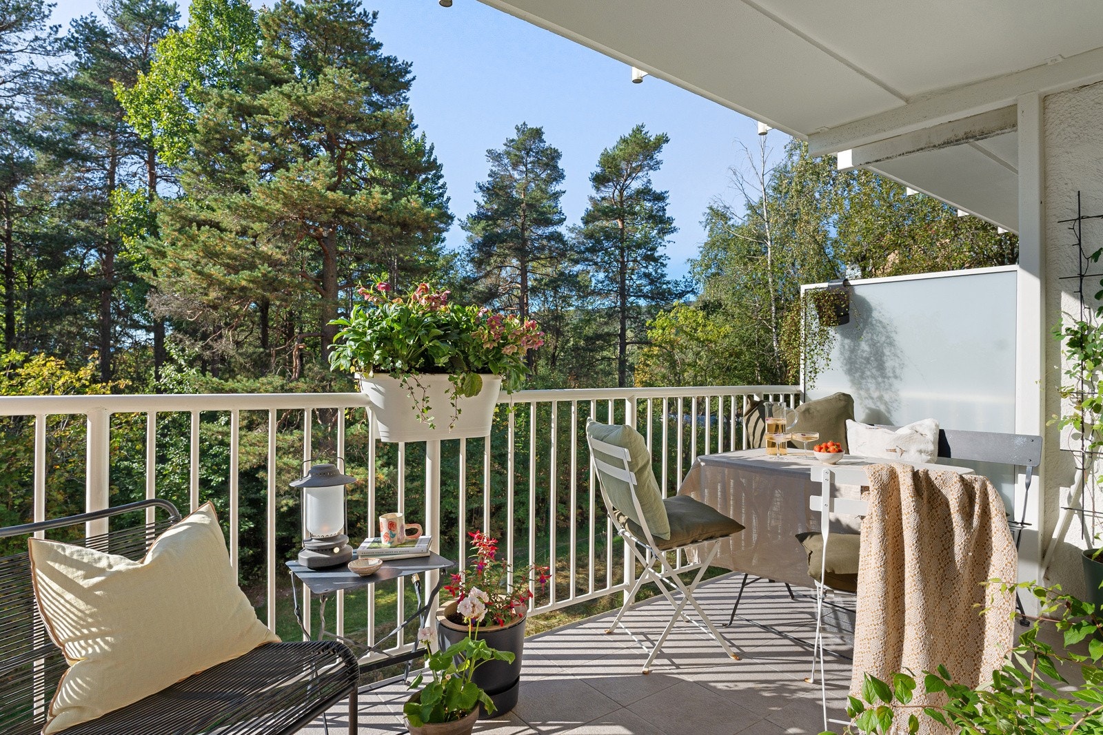 Velkommen til Rødbergveien 37 - En lys og attraktiv 2-roms selveierleilighet med vestvendt balkong Galleribilde