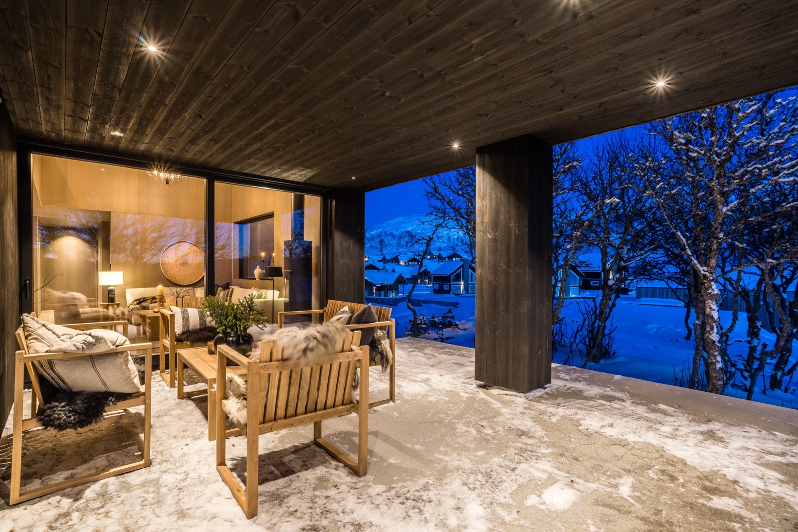 Fantastisk plassering hvor man sikret en usjenert beliggenhet, samt en idyllisk og åpen utsikt Galleribilde