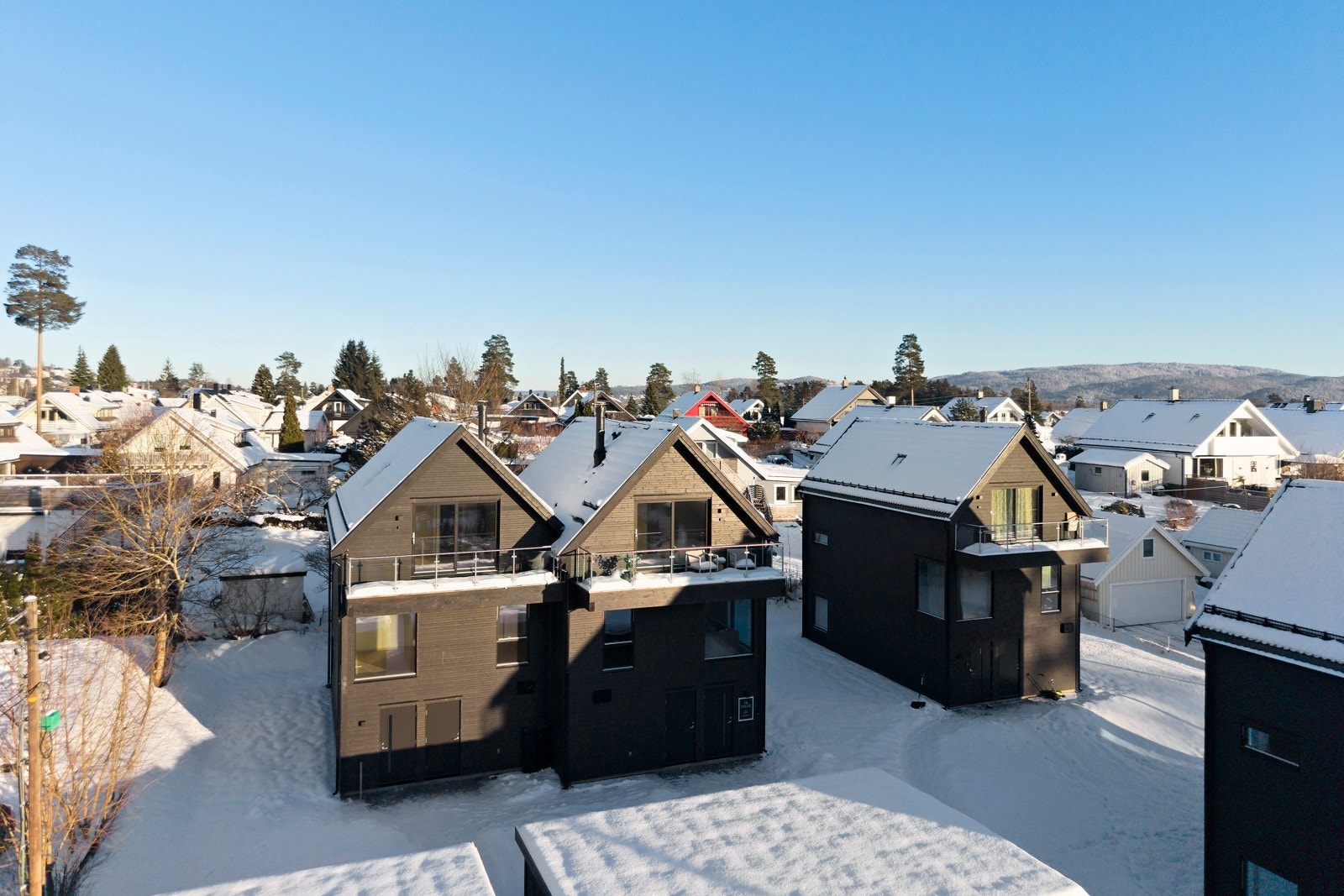 Særdeles barnevennlig og populært boligstrøk med gangavstand til skoler i alle trinn. Galleribilde