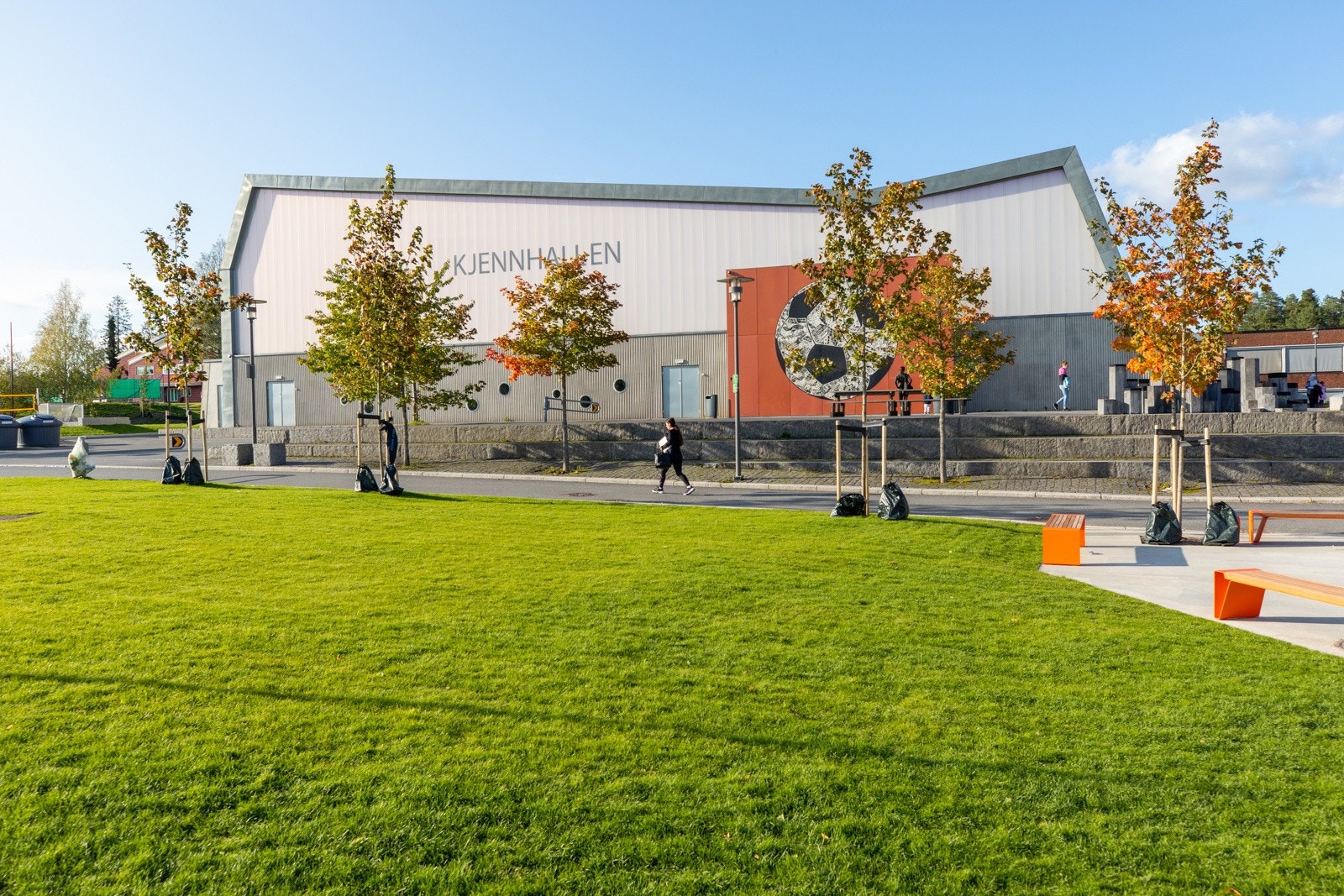 Gangavstand til Kjennhallen. Galleribilde
