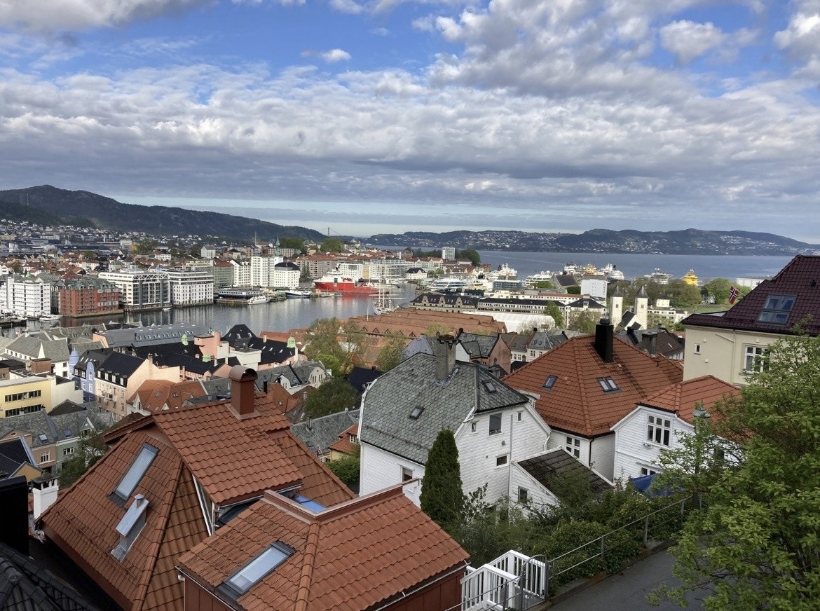 Utsikt fra balkong Galleribilde