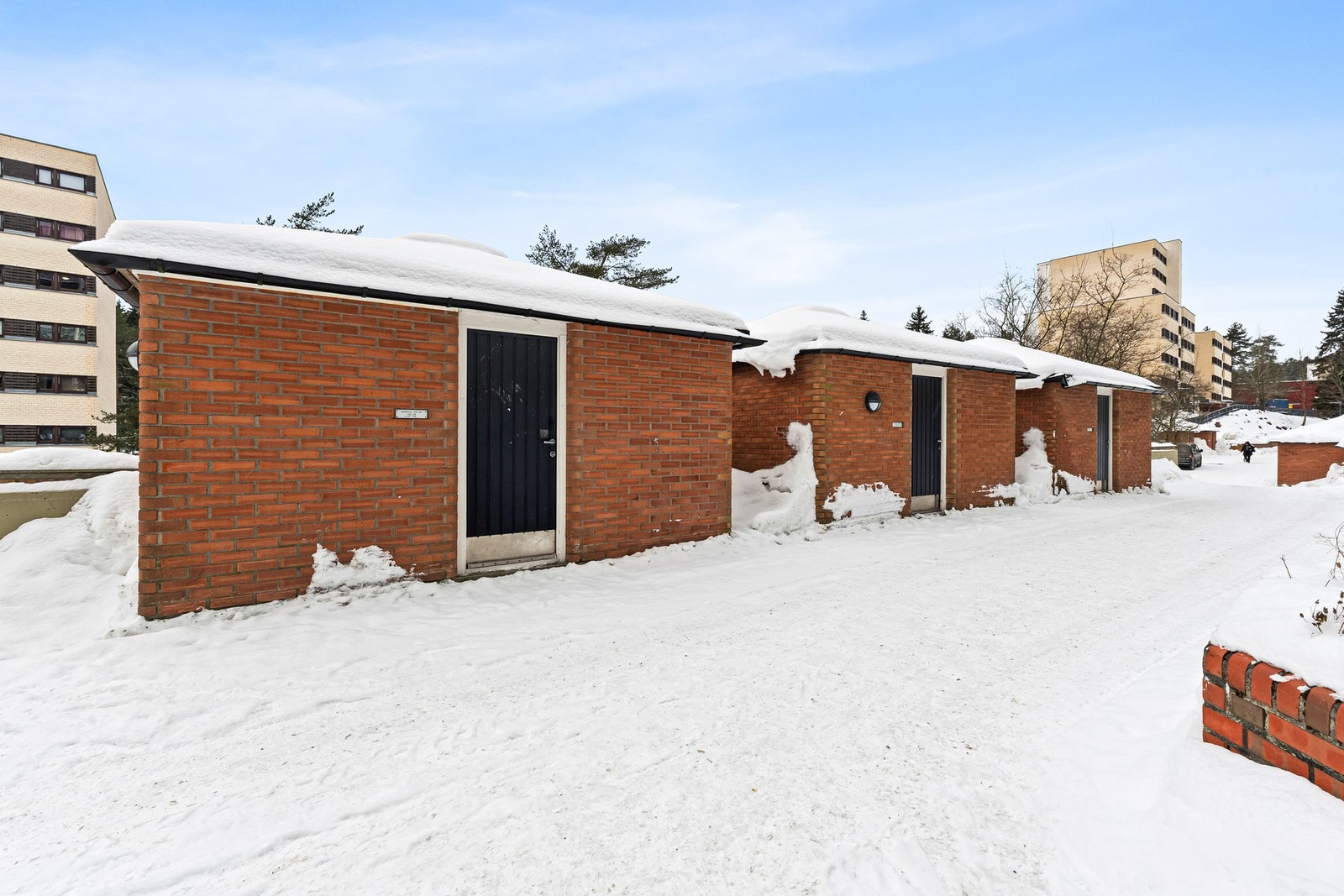 Det medfølger bod i 1. etasje på 2m² og utvendig bod på 4m² Galleribilde