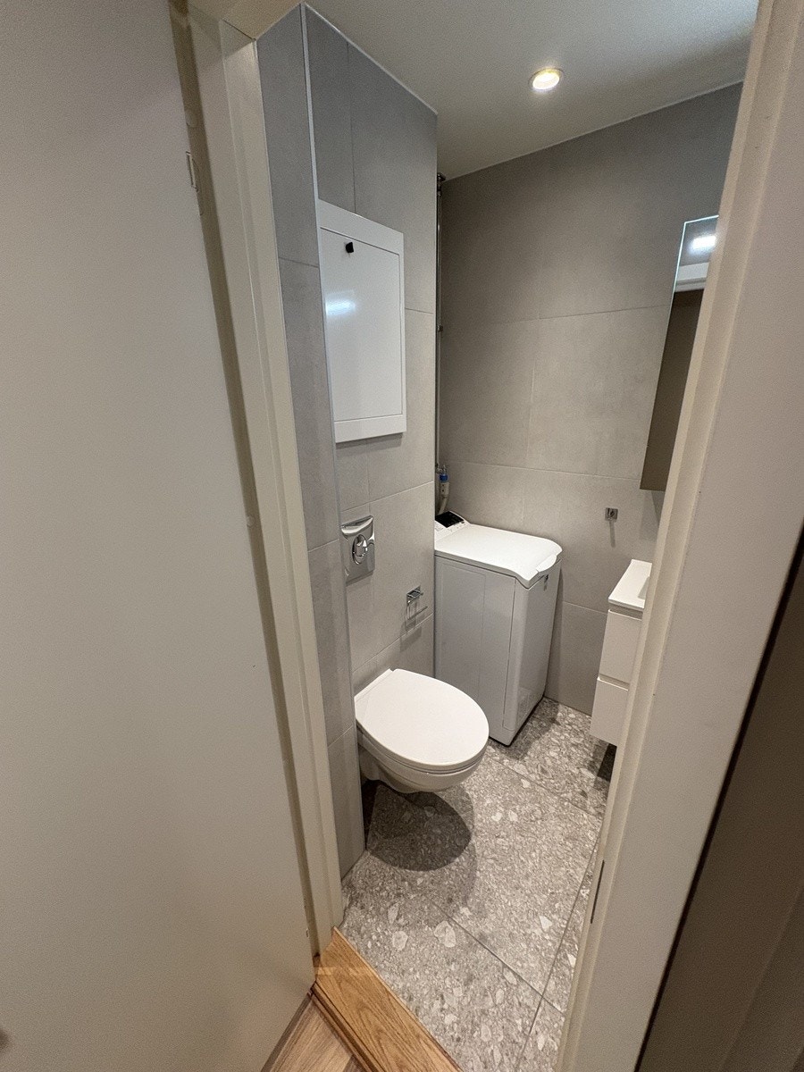 Mot bad Galleribilde