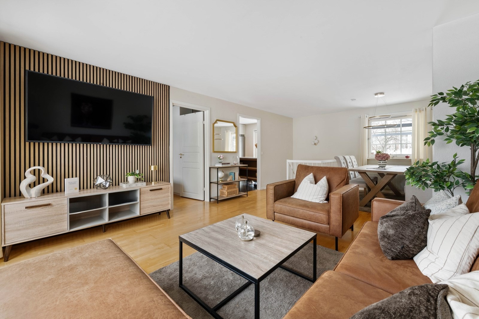 Tv og oppheng kan følge mot forbehold i bud Galleribilde