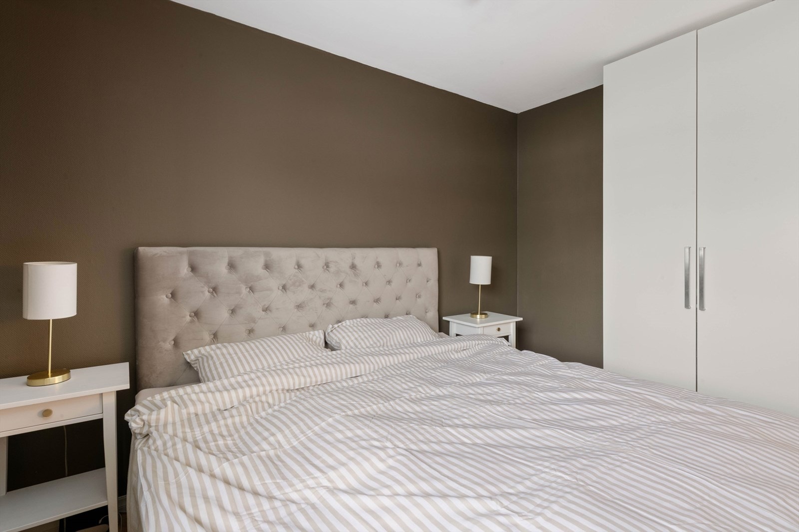 Hovedsoverom med skapplass Galleribilde