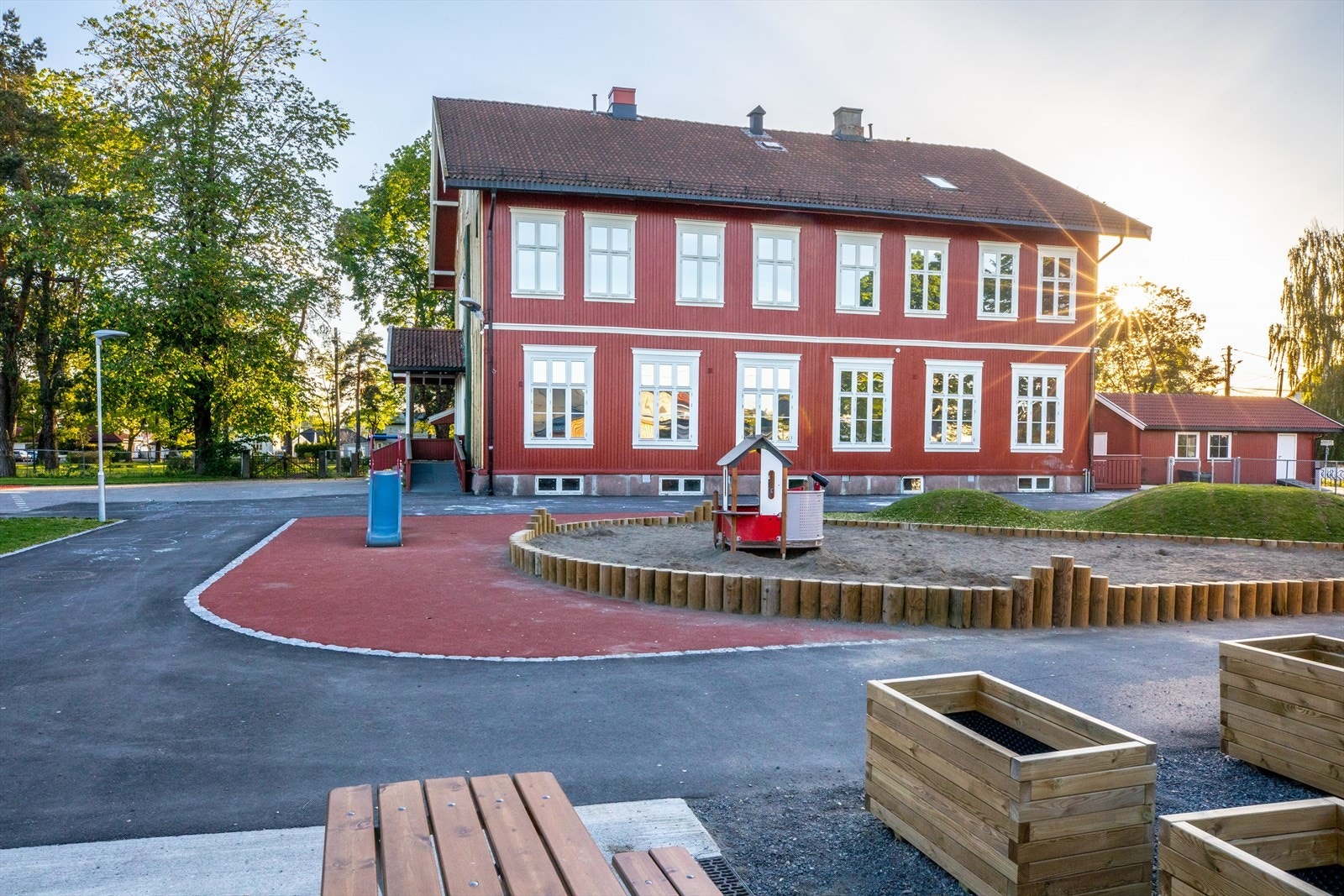 Området er ideelt for barnefamilier med gangavstand til flere barnehager. Galleribilde