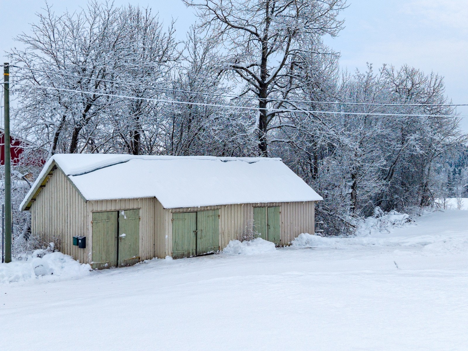 Uthus med mulighet for lagringsplass. Galleribilde