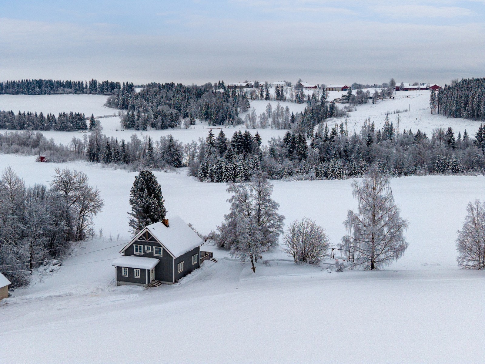 Kort vei til skiløype og fine turområder! Galleribilde