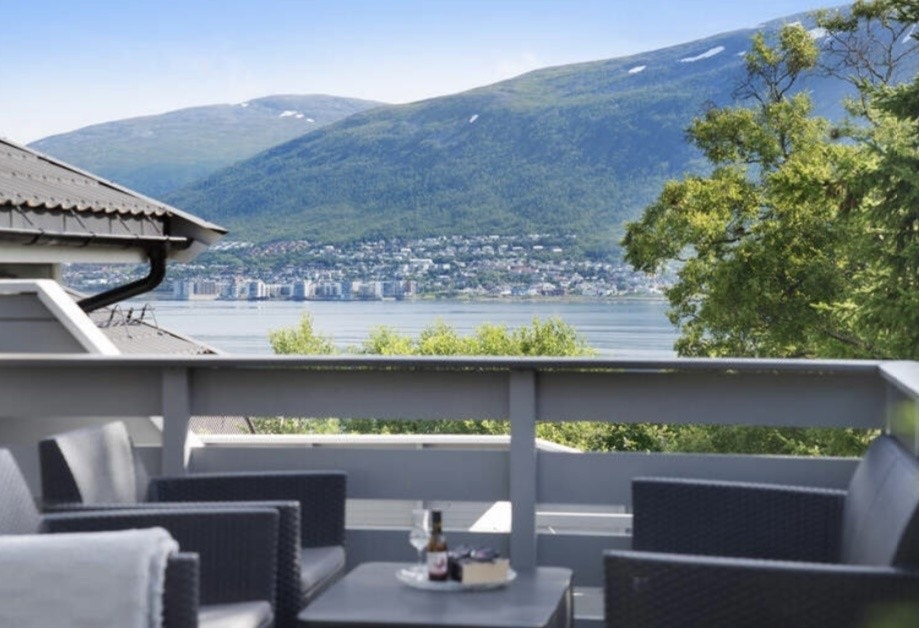 Utsikt fra veranda Galleribilde