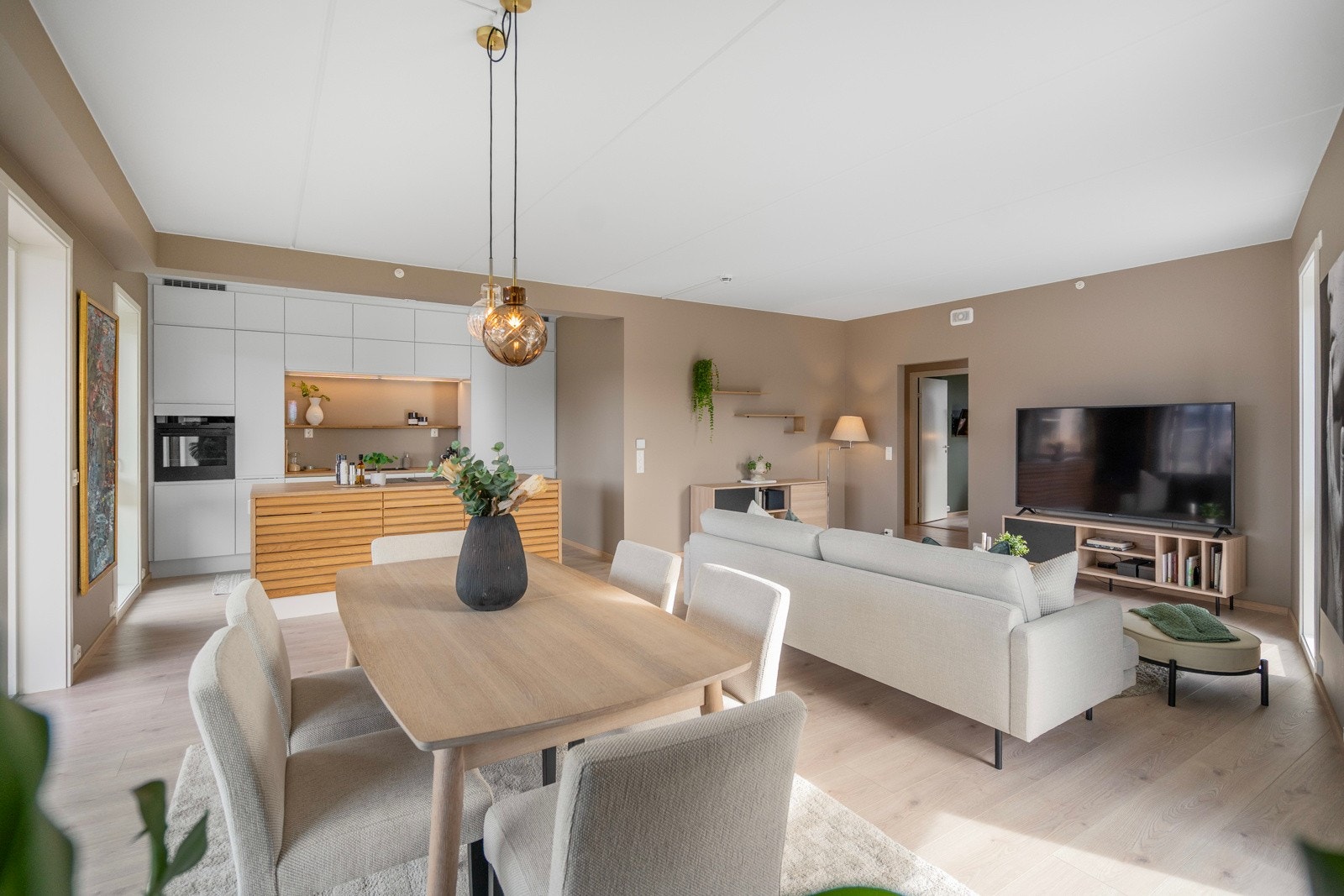 Velkommen til denne lekre leiligheten i Brugata 64 A! Galleribilde