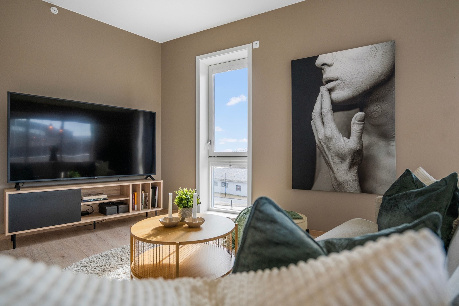 God plass til sofakrok. Galleribilde