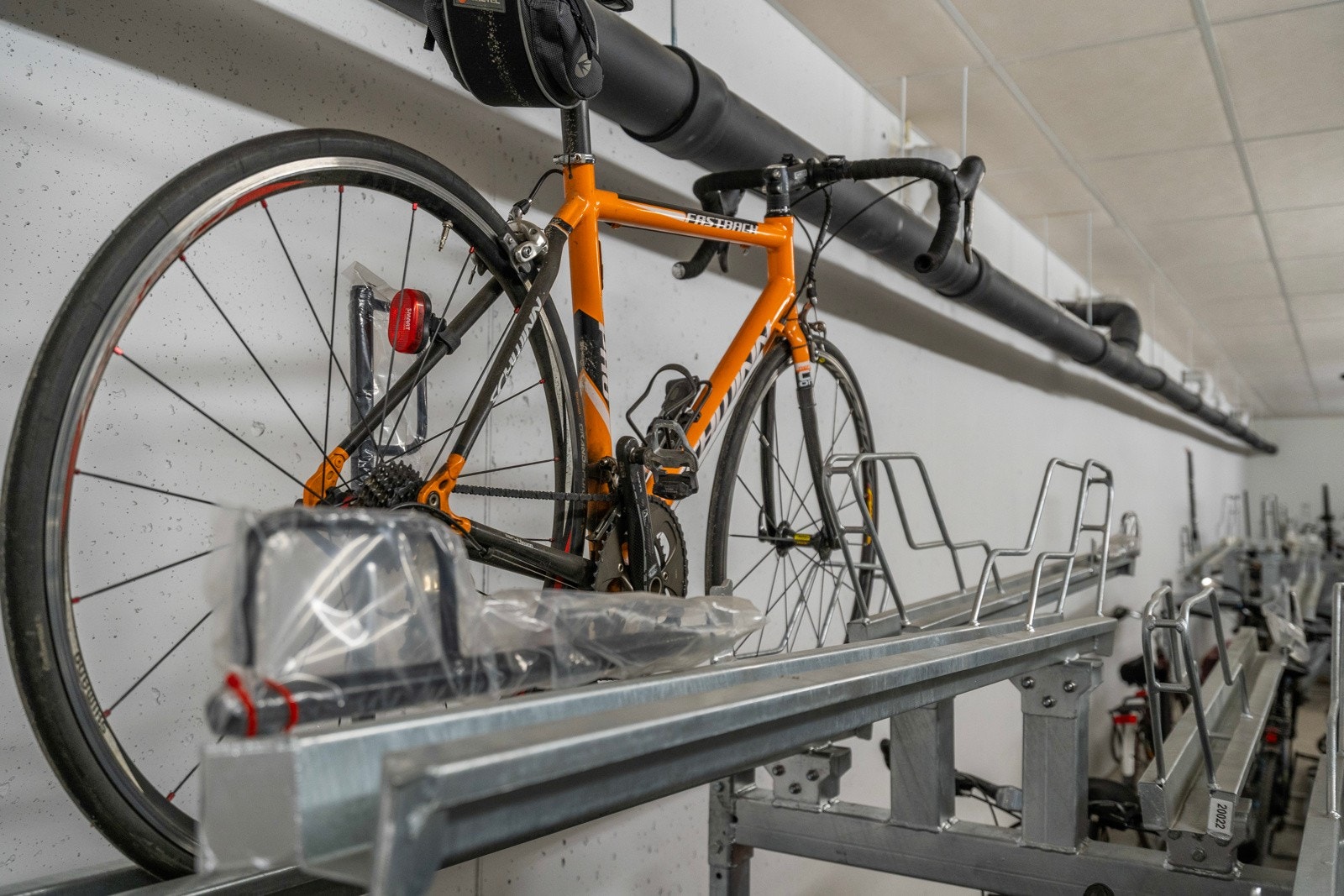 Egen plass for sykkelparkering. Galleribilde