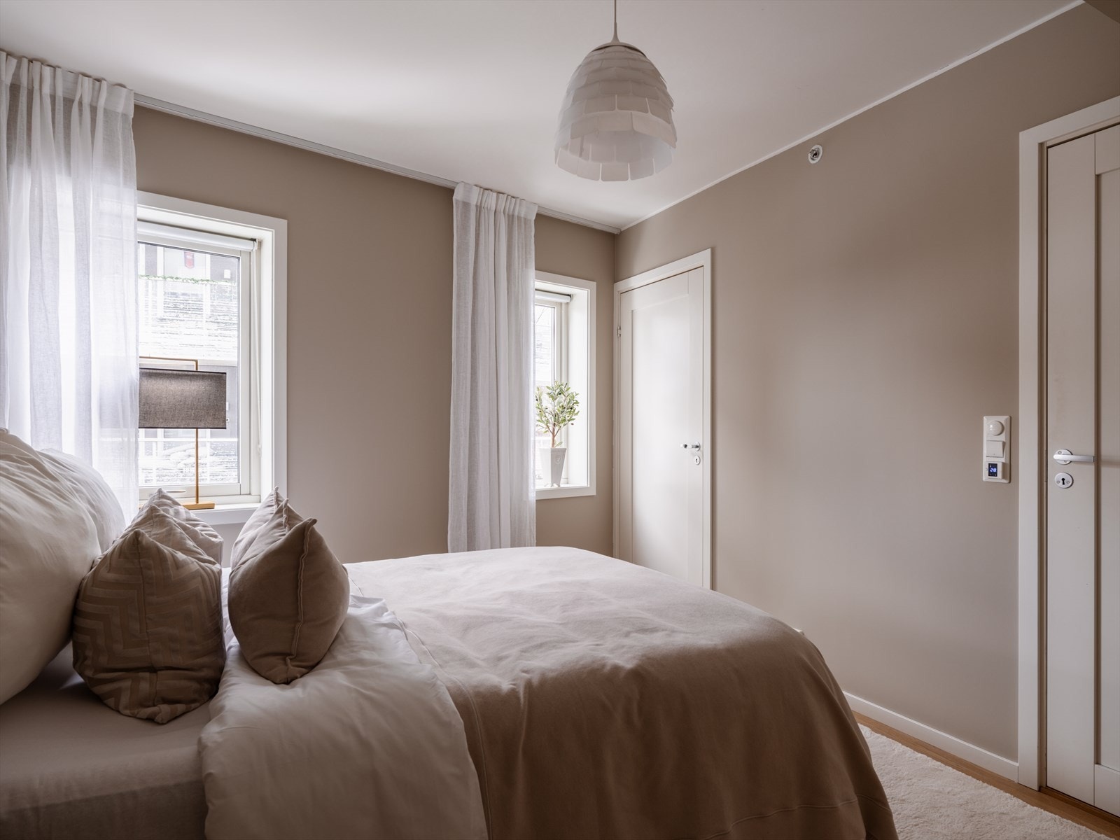 Hybeldel med eget dørcallinganlegg og postkasse Galleribilde