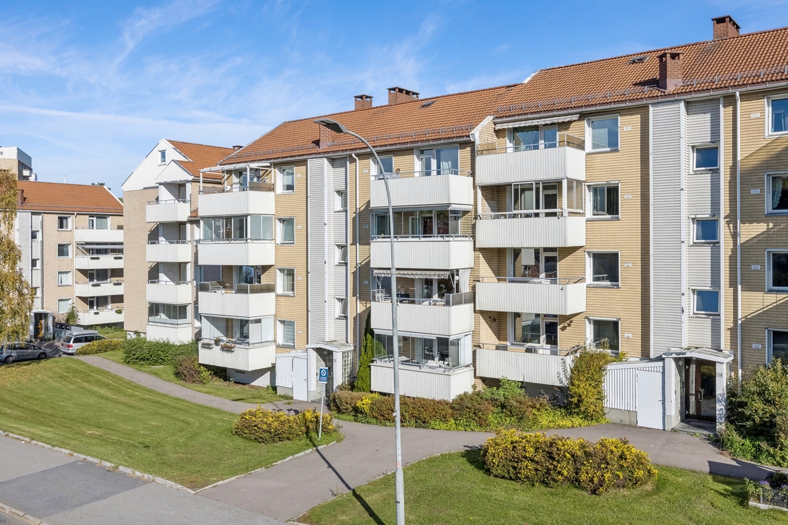 Lys og tiltalende 3-roms andelsleilighet med sentral beliggenhet på Manglerud. Galleribilde