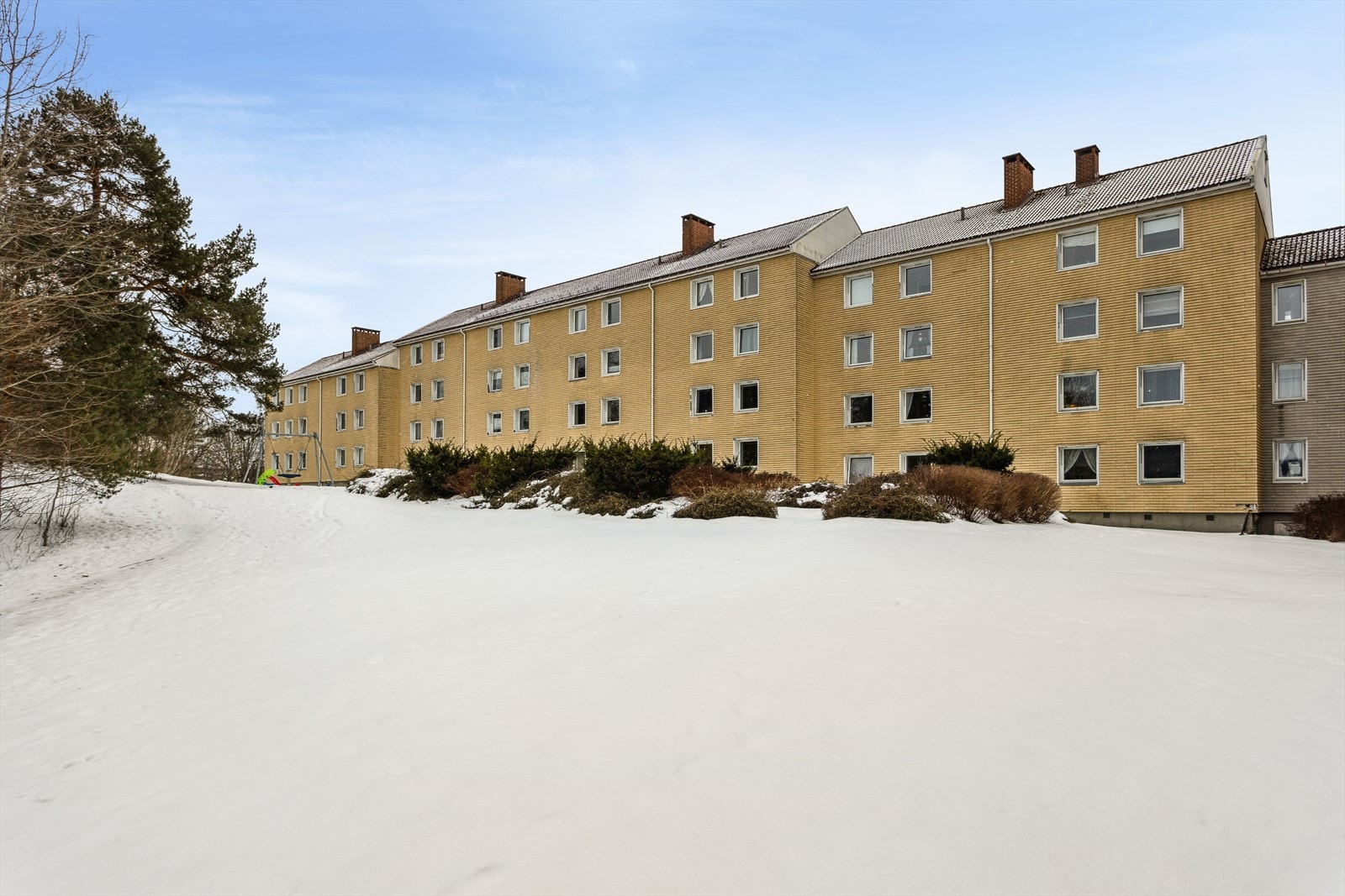 Her vil du bo sentralt, samt tett på vakre Østmarka med et rikt utvalg av tur- og rekreasjonsmuligheter, blant annet Ulsrudvannet og Nøklevann med fine badeplasser og unike turmuligheter året rundt. Galleribilde