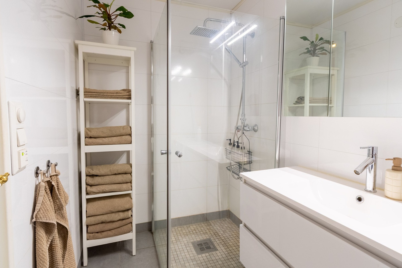 Pent flislagt bad fra 2017 Galleribilde