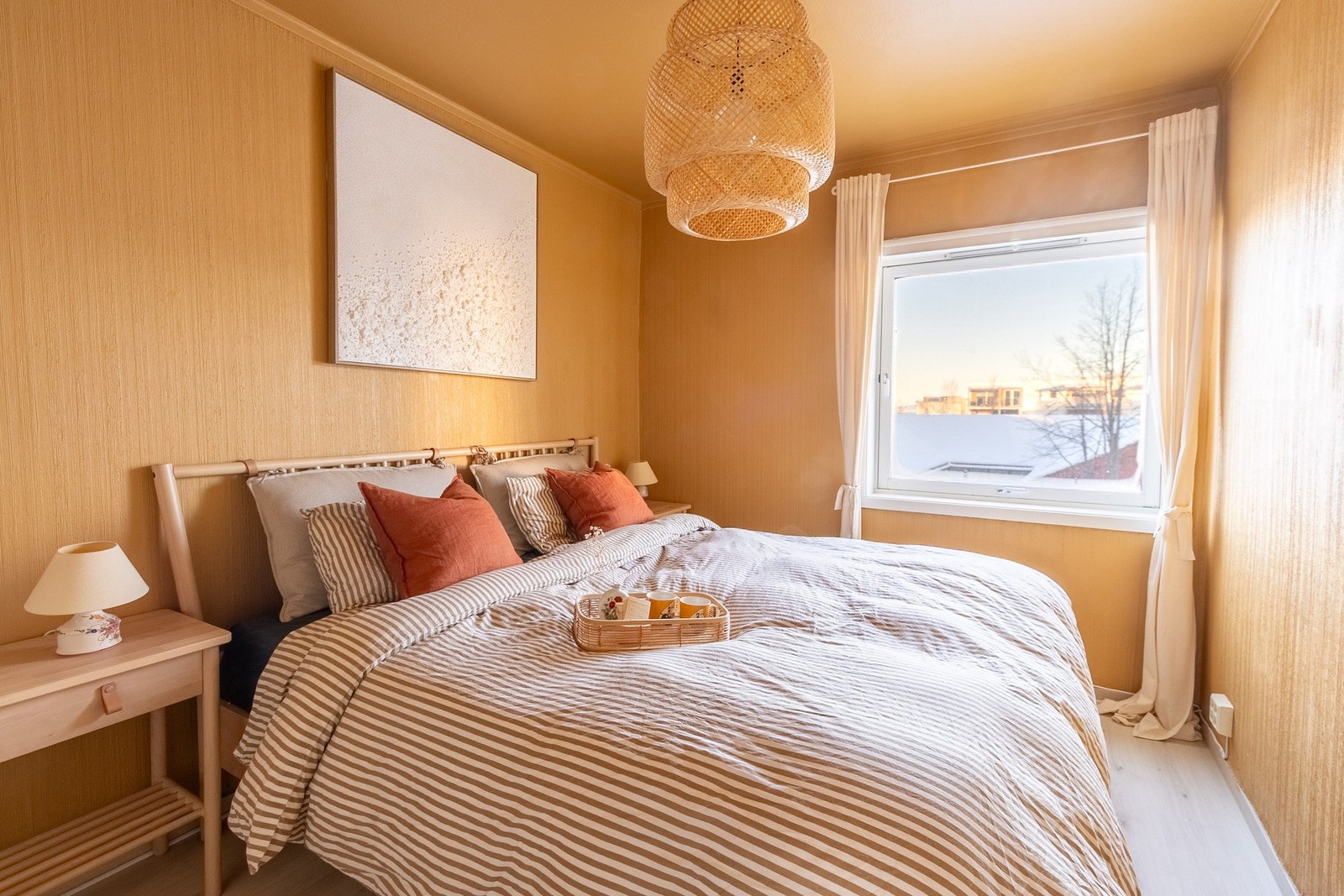 Romslig hovedsomerom som måler hele 10,6 kvm Galleribilde