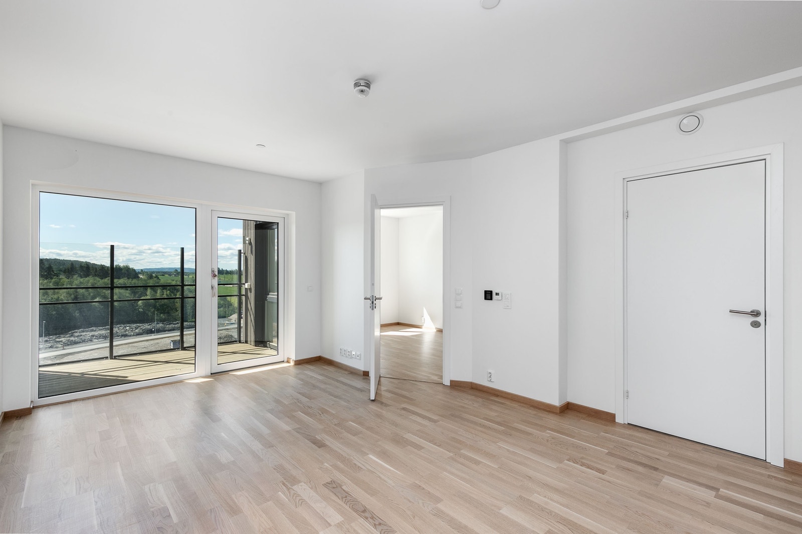 Stue (bilde fra tilsvarende leilighet i 4 etasje) Galleribilde