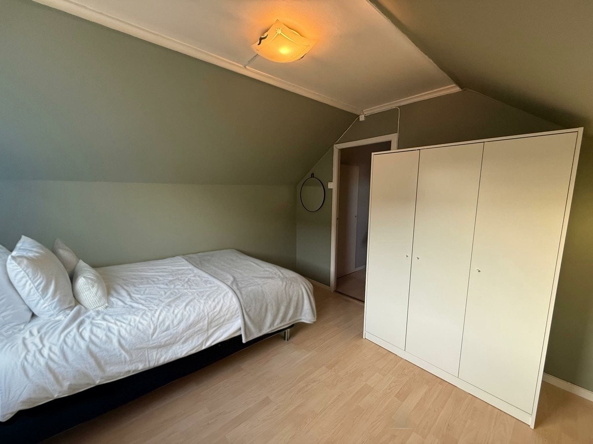 Begge rommene i 2.etg har egen brannstige Galleribilde