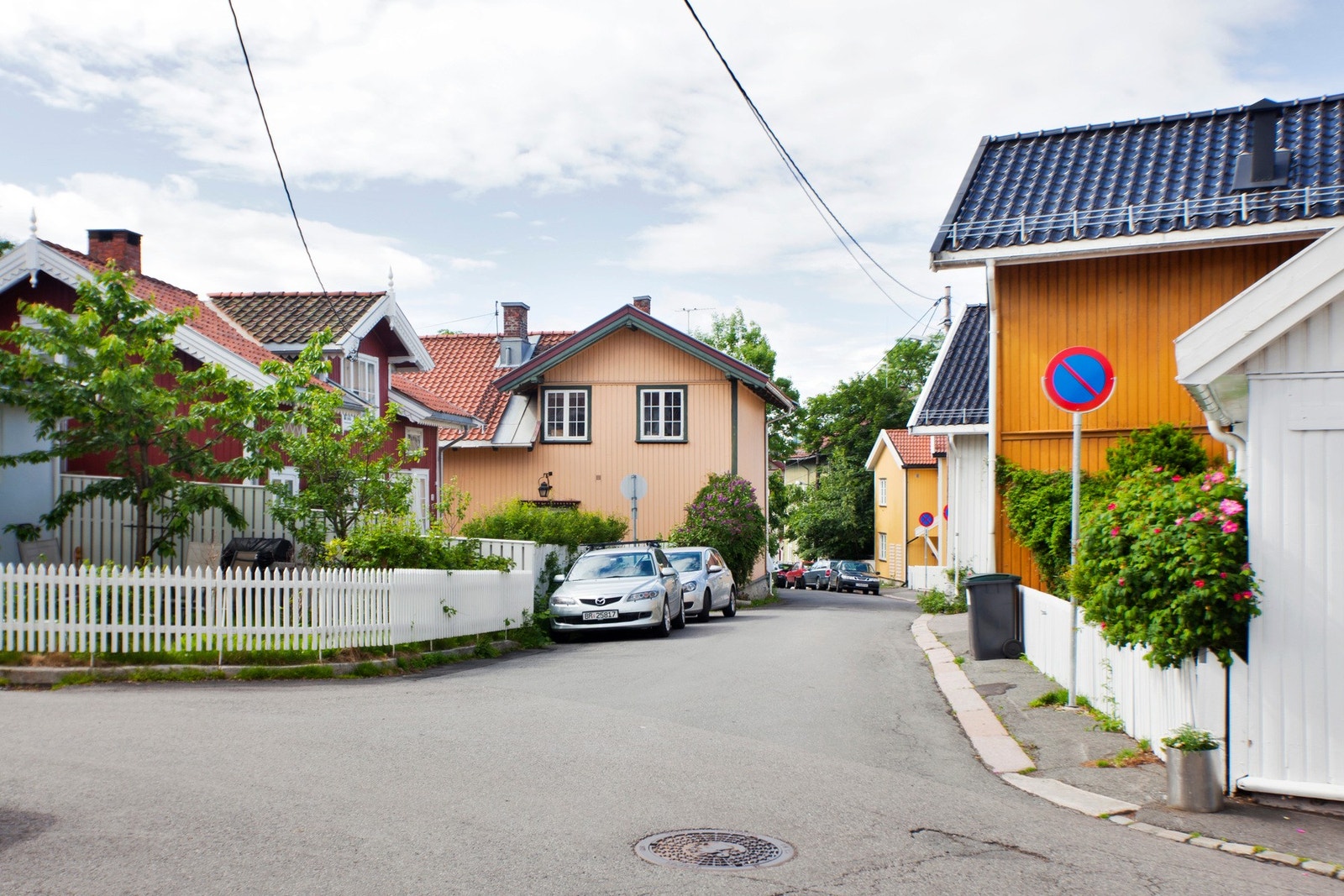 Rodeløkka med sin koselige småhusbebyggelse og kolonihage Galleribilde
