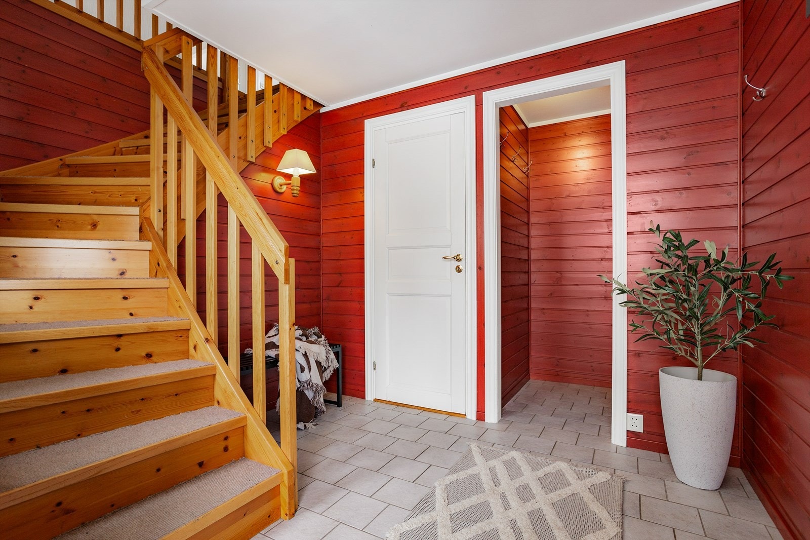 Hall og bod i 1. Etasje Galleribilde