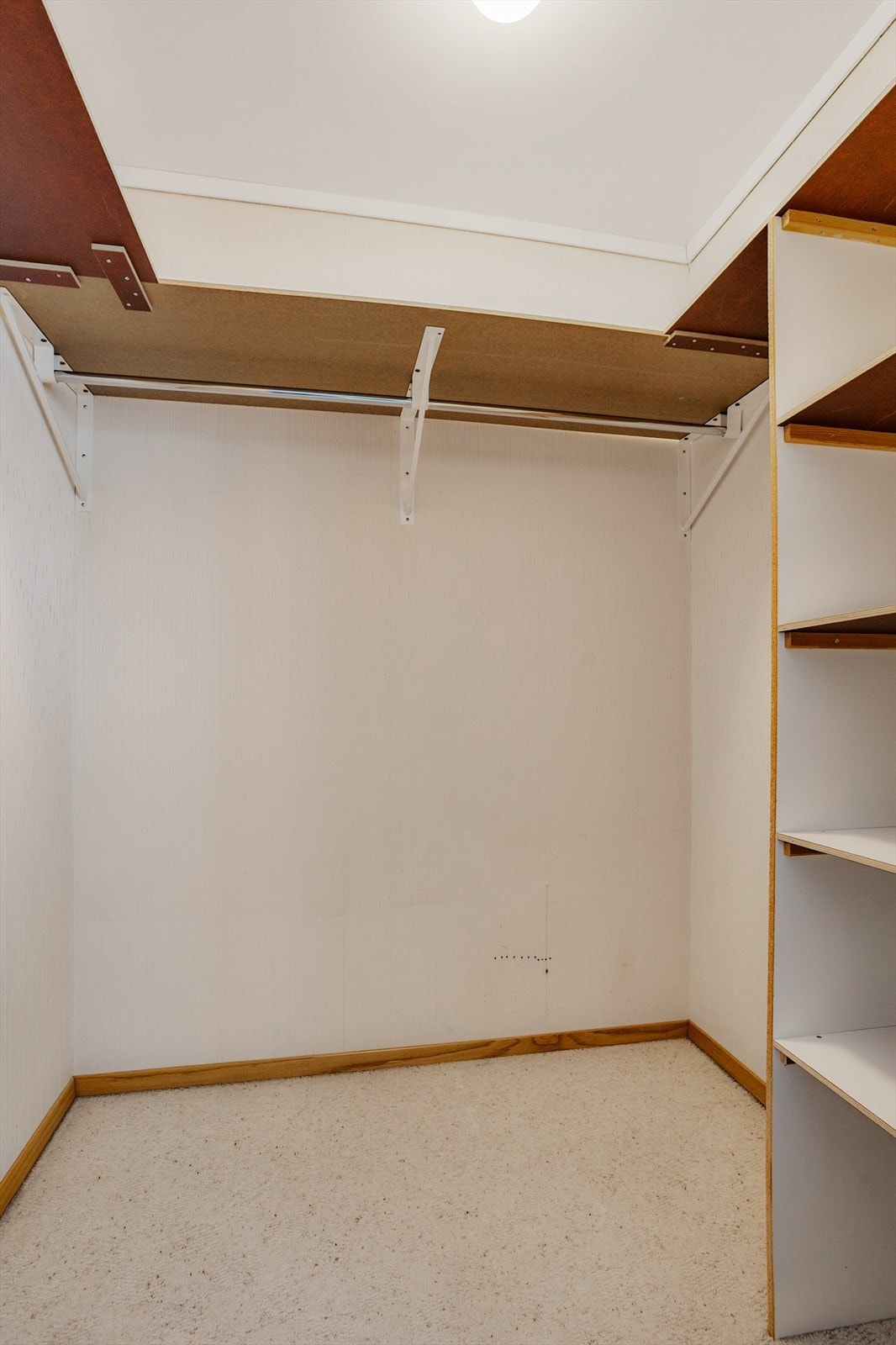 Garderobe Galleribilde