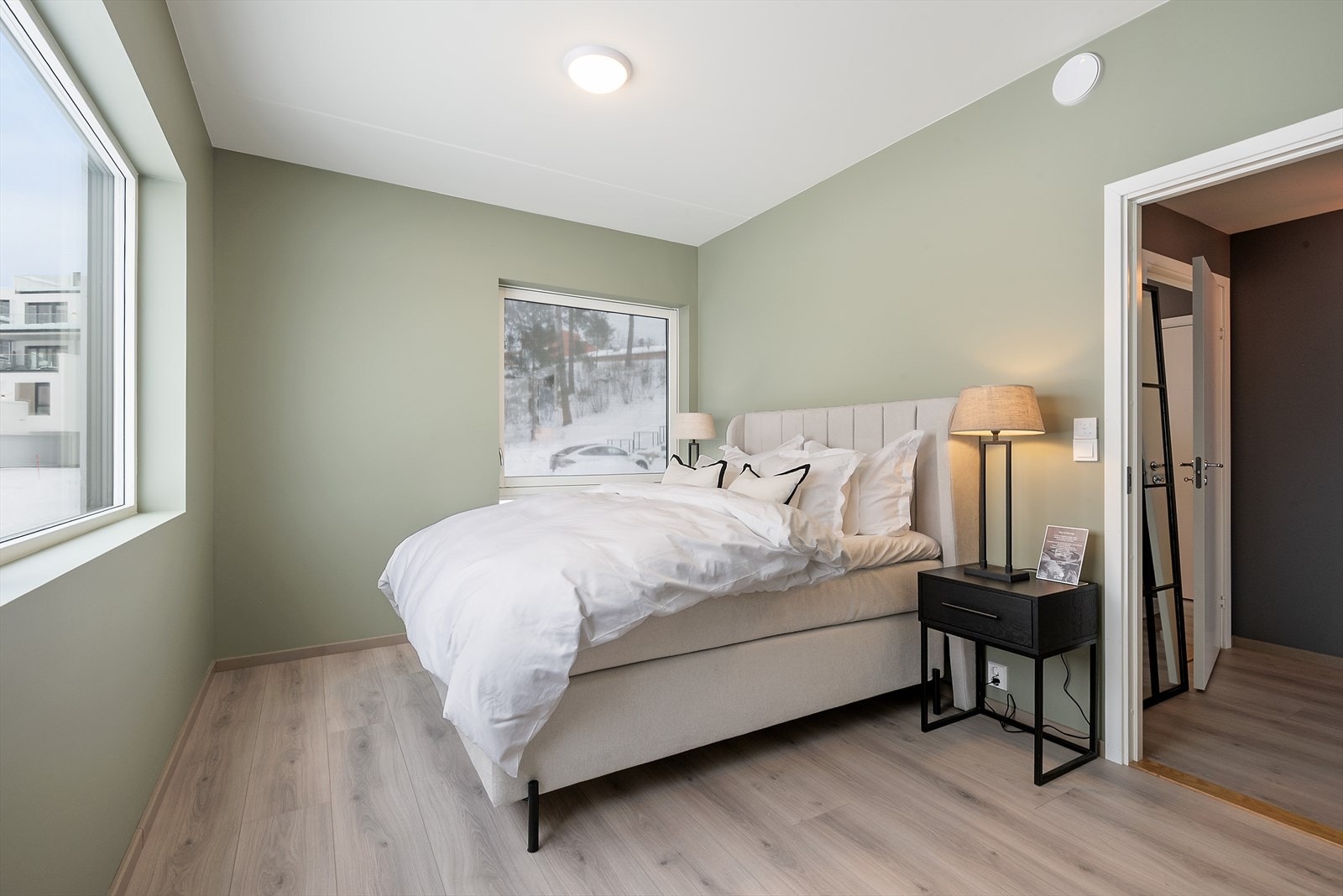 Soverom med adkomst til gang. Galleribilde