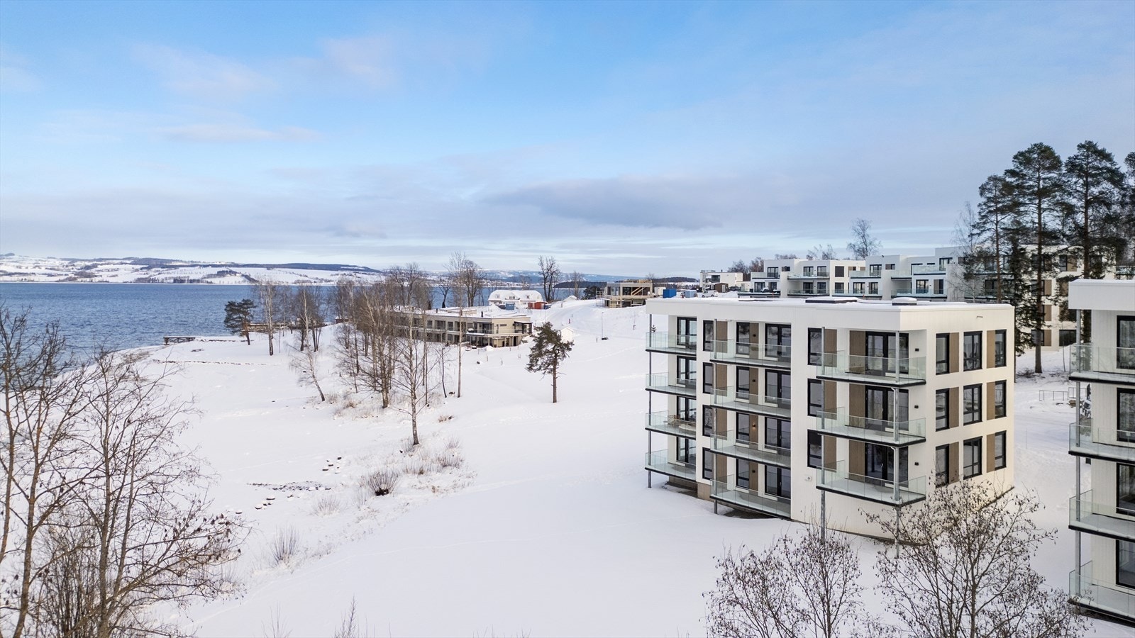 Utearealer vinterstid. Galleribilde