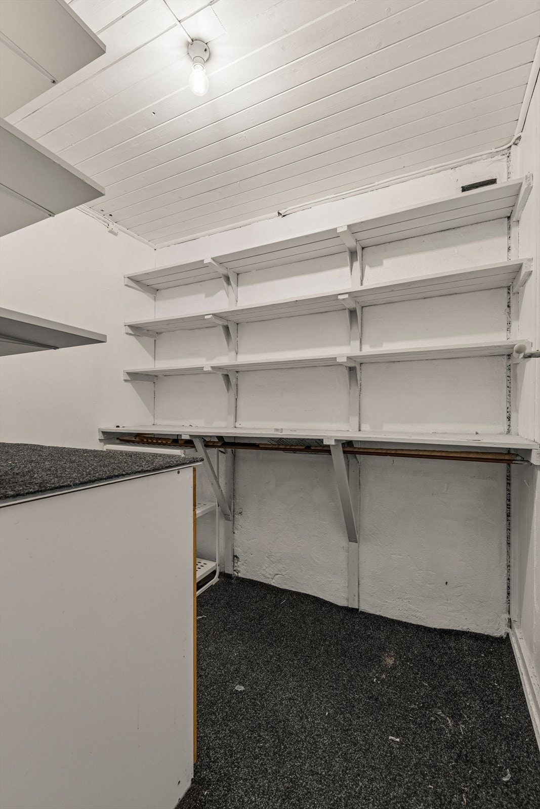 Tilhørende bod i underetasjen. Galleribilde