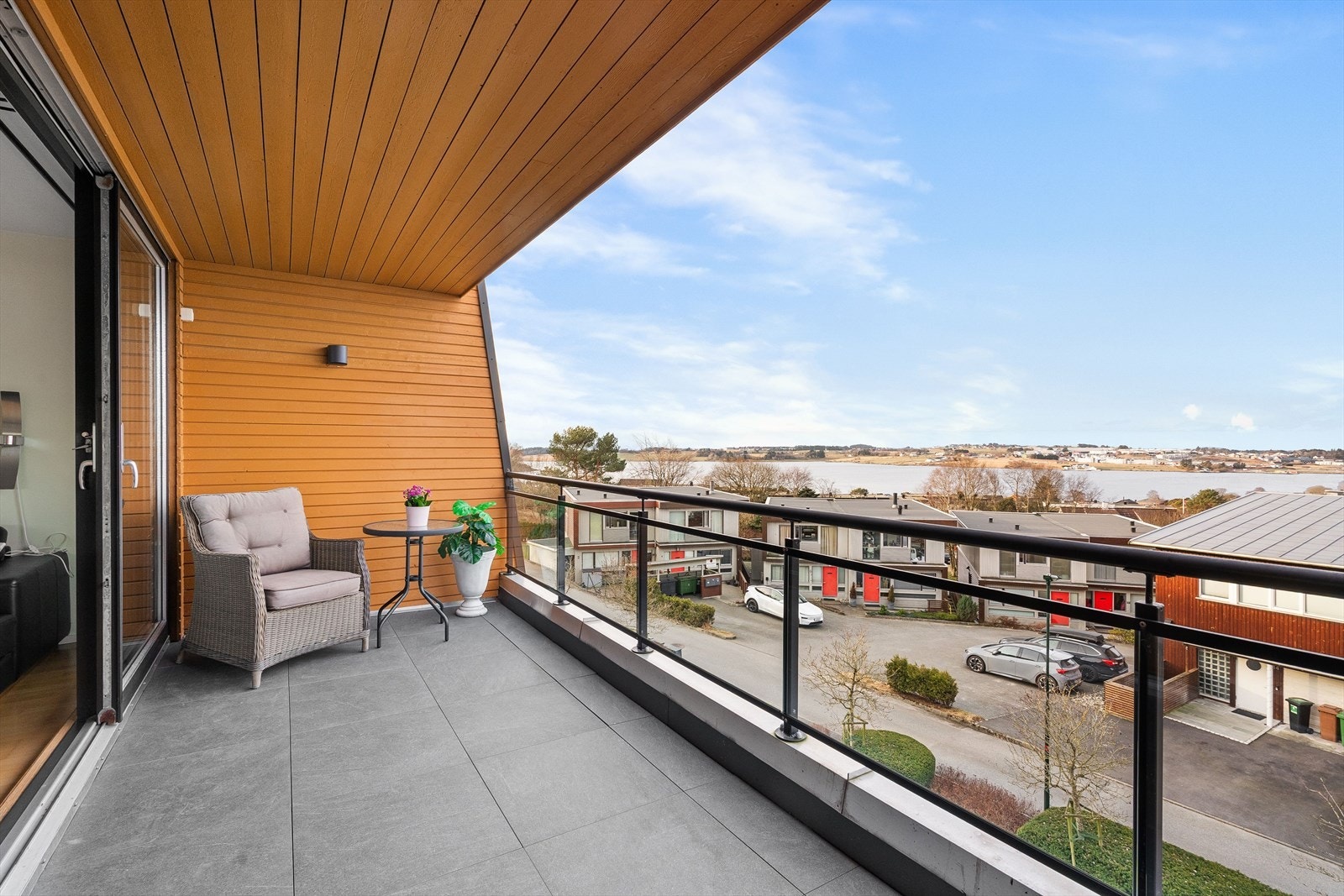 Uteområdene er de perfekte steder for både solbading og grillmiddager på godværsdager sommerstid. Galleribilde