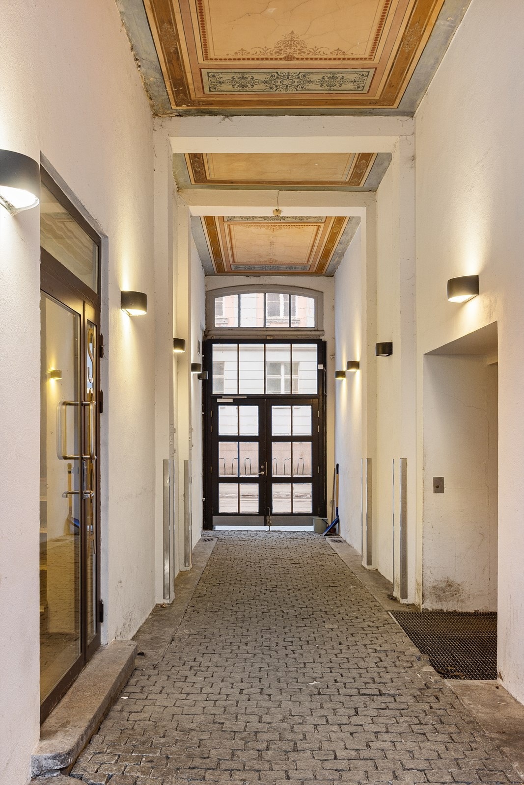 Inngangsparti. Galleribilde